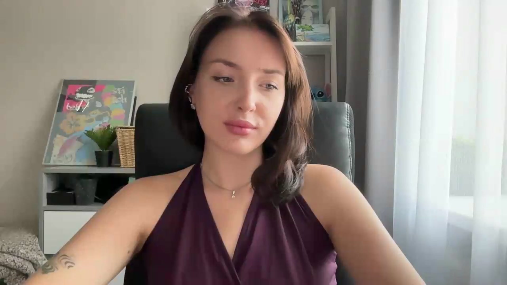 Gallery image thumbnail from Di_Pearl's myfreecams stream on, 09/06/2026, 15:17 image 5 of 20