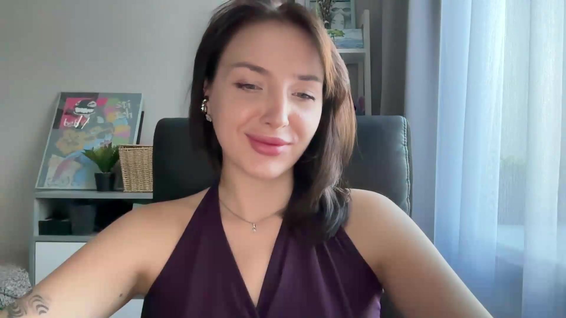 Gallery image thumbnail from Di_Pearl's myfreecams stream on, 09/06/2026, 15:17 image 11 of 20