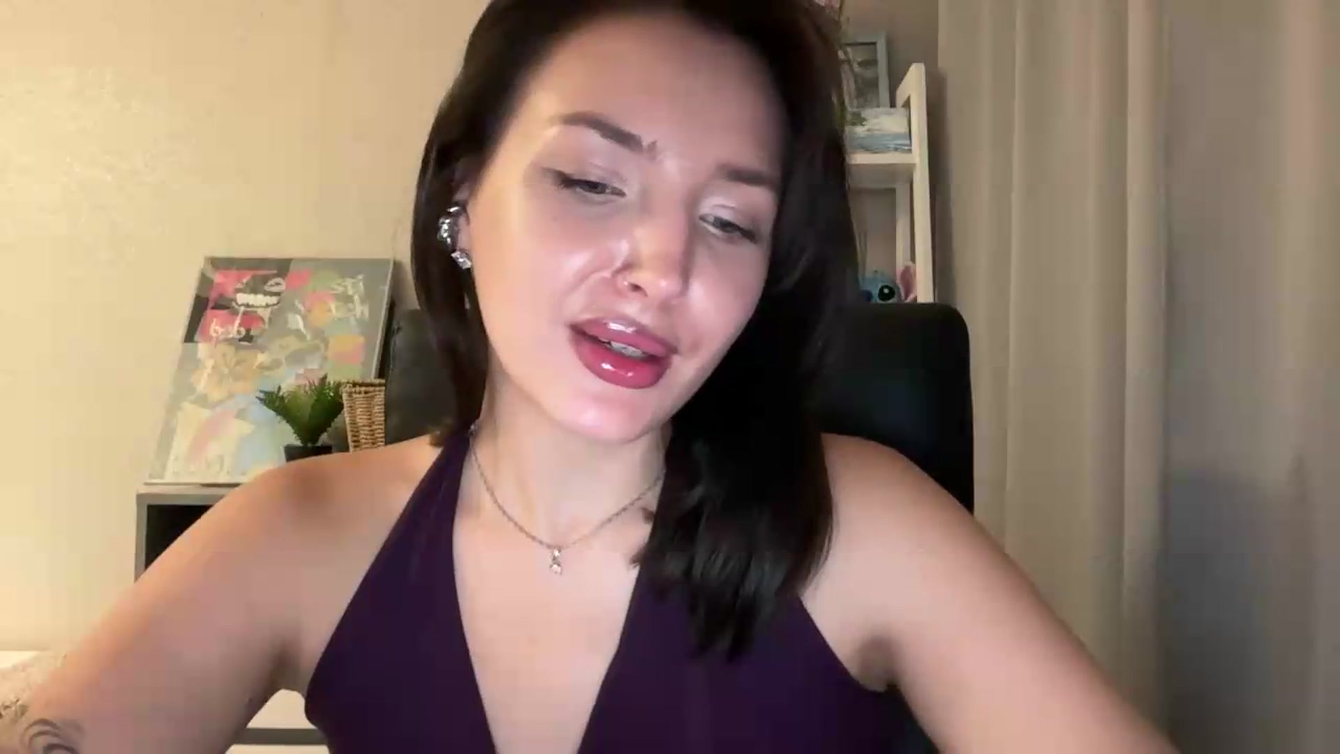 Gallery image thumbnail from Di_Pearl's myfreecams stream on, 09/06/2026, 22:11 image 4 of 20