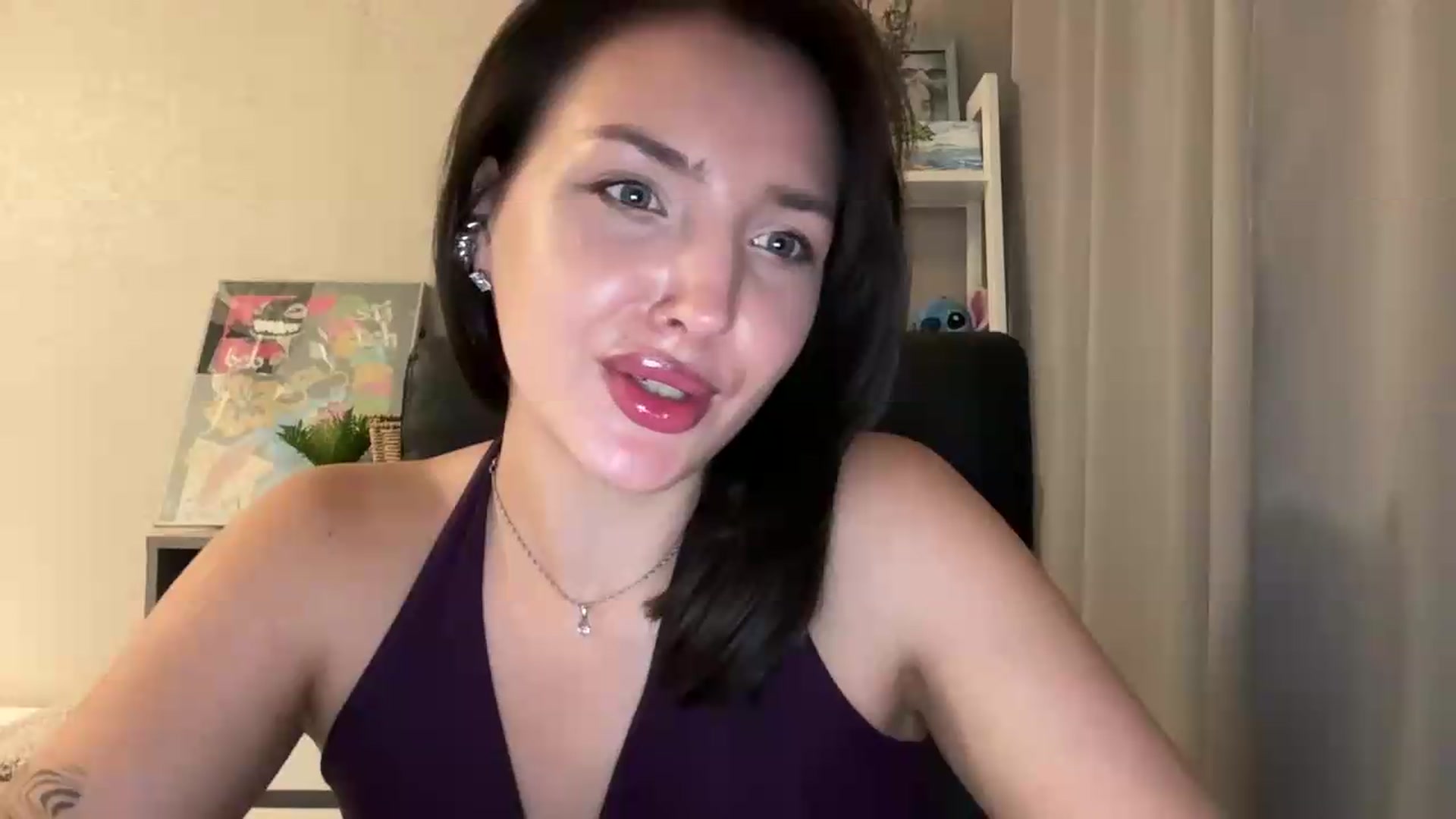 Gallery image thumbnail from Di_Pearl's myfreecams stream on, 09/06/2026, 22:11 image 7 of 20