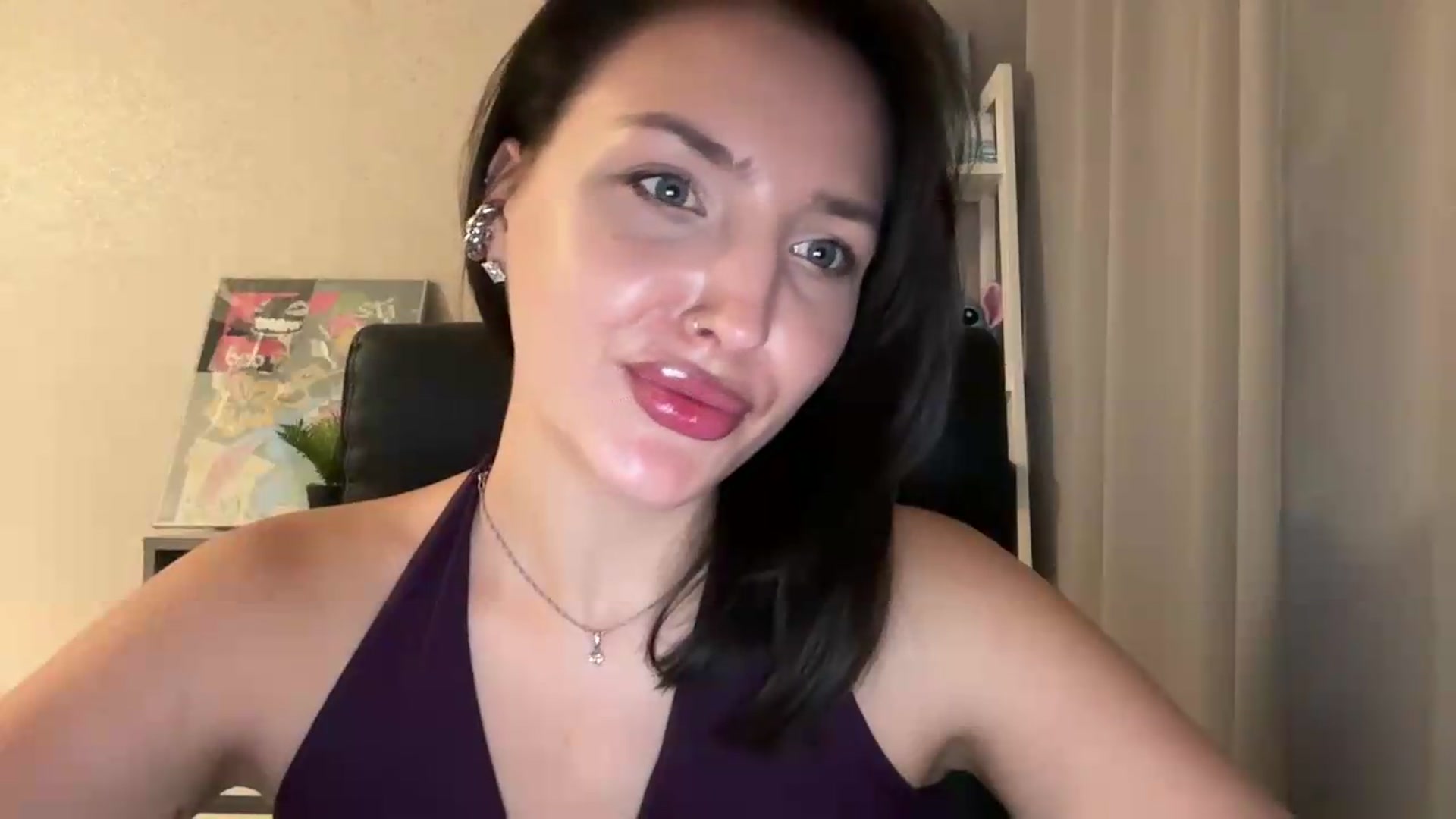 Gallery image thumbnail from Di_Pearl's myfreecams stream on, 09/06/2026, 22:11 image 12 of 20