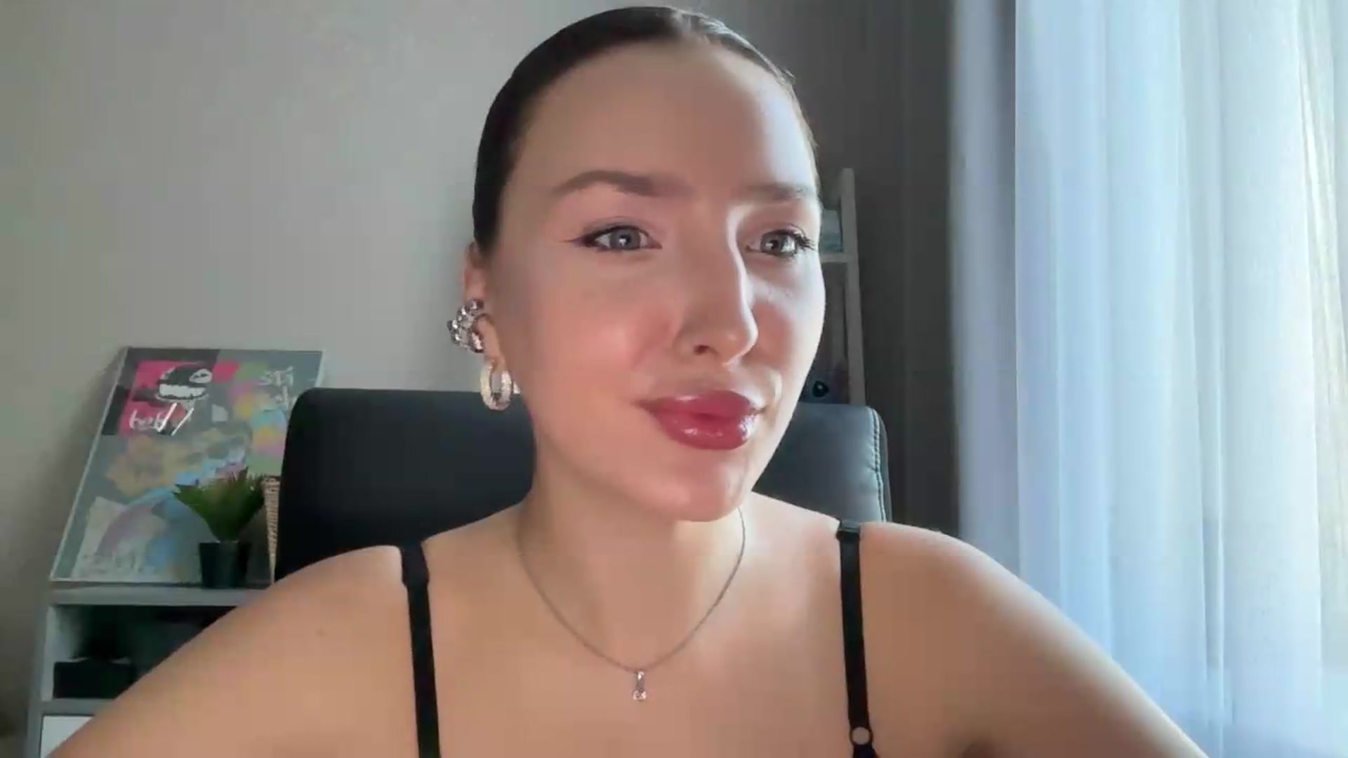 Gallery image thumbnail from Di_Pearl's myfreecams stream on, 09/07/2026, 15:12 image 10 of 20