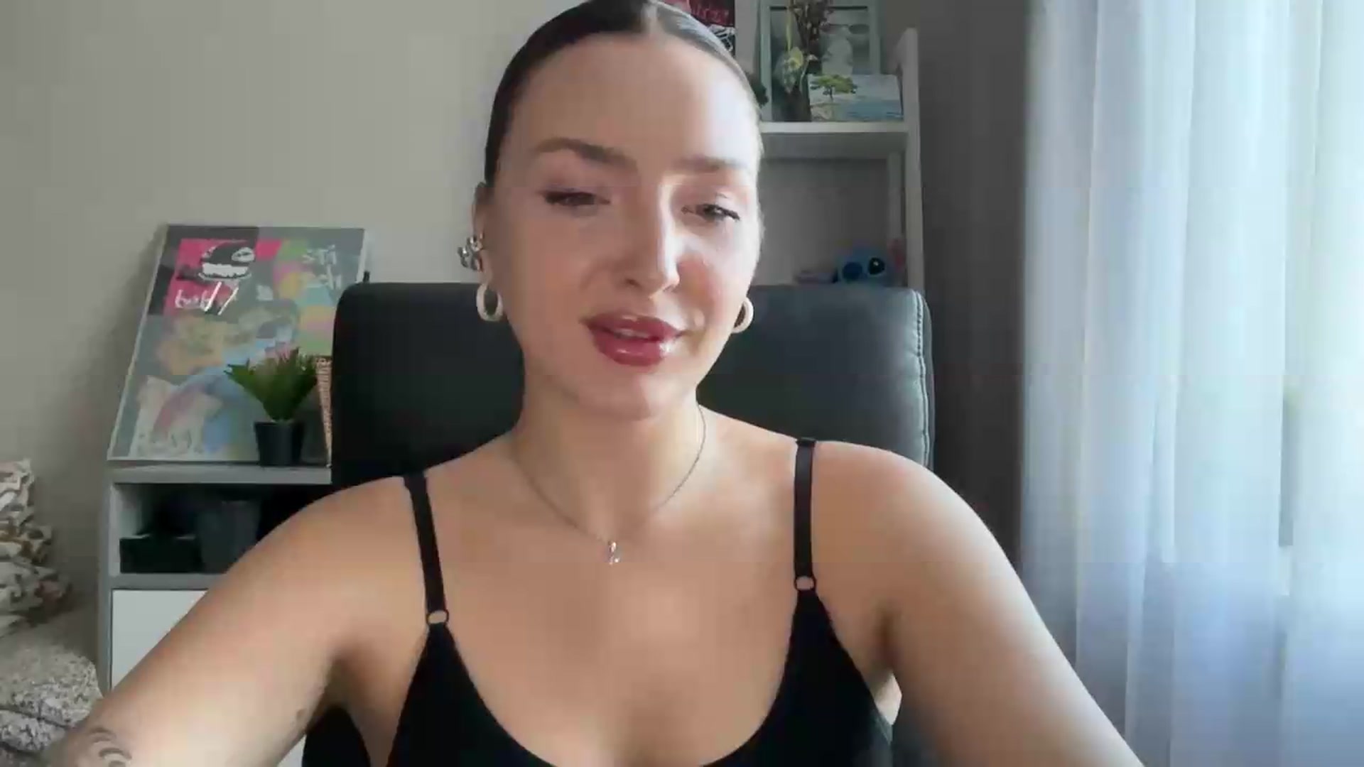 Gallery image thumbnail from Di_Pearl's myfreecams stream on, 09/07/2026, 15:12 image 7 of 20