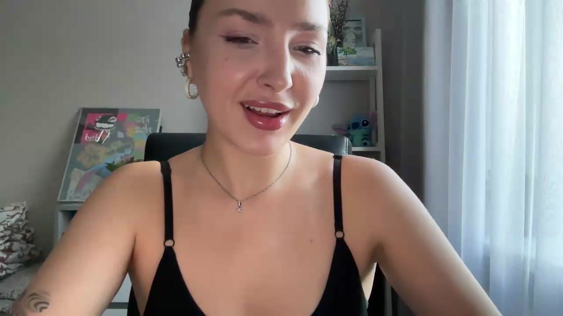 Gallery image thumbnail from Di_Pearl's myfreecams stream on, 09/07/2026, 15:12 image 15 of 20