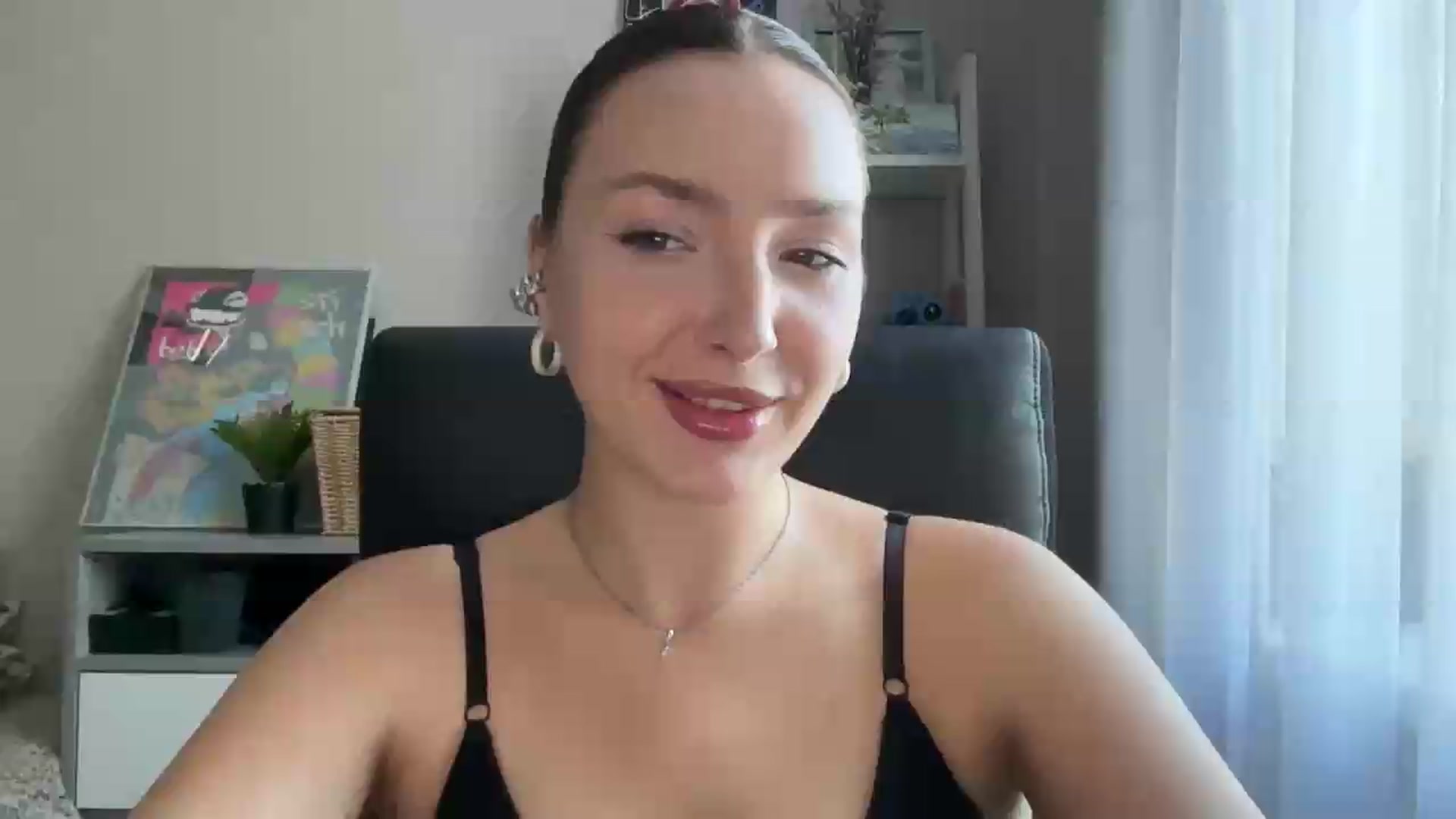 Gallery image thumbnail from Di_Pearl's myfreecams stream on, 09/07/2026, 15:12 image 3 of 20