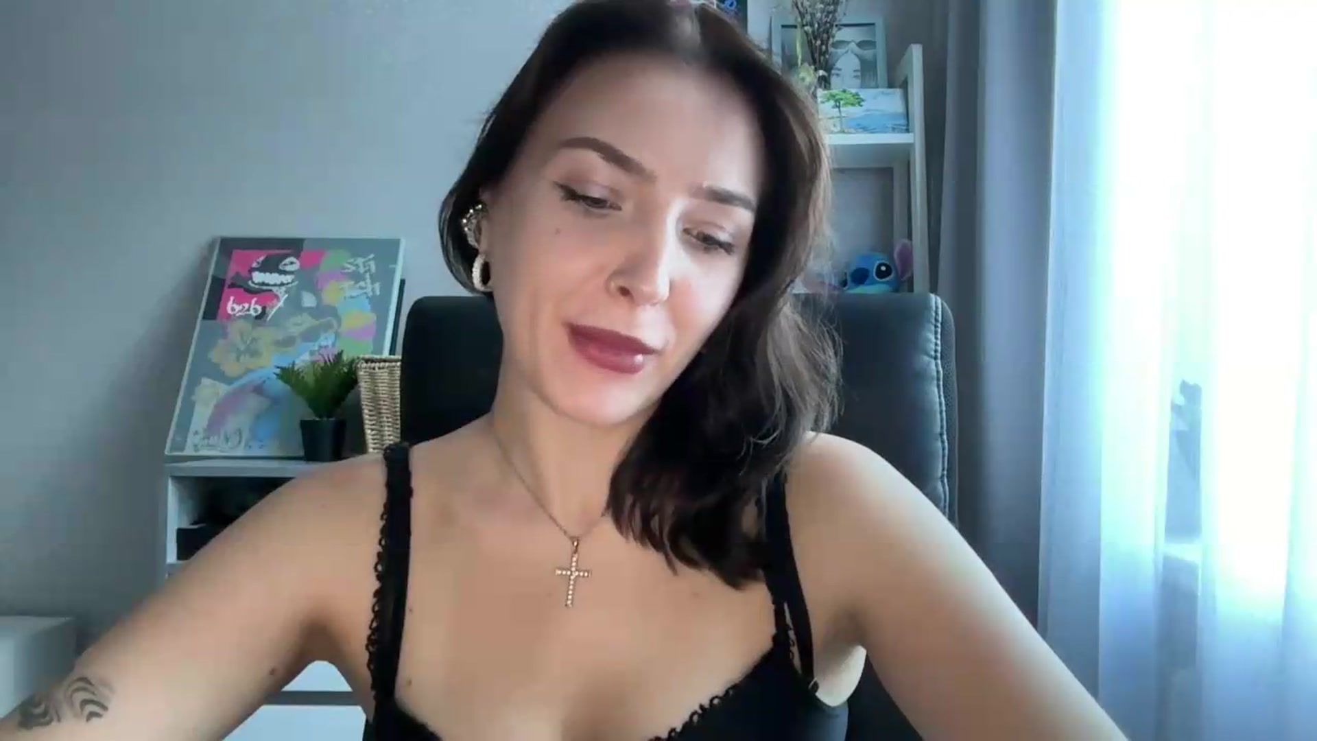 Gallery image thumbnail from Di_Pearl's myfreecams stream on, 09/08/2026, 13:46 image 16 of 20