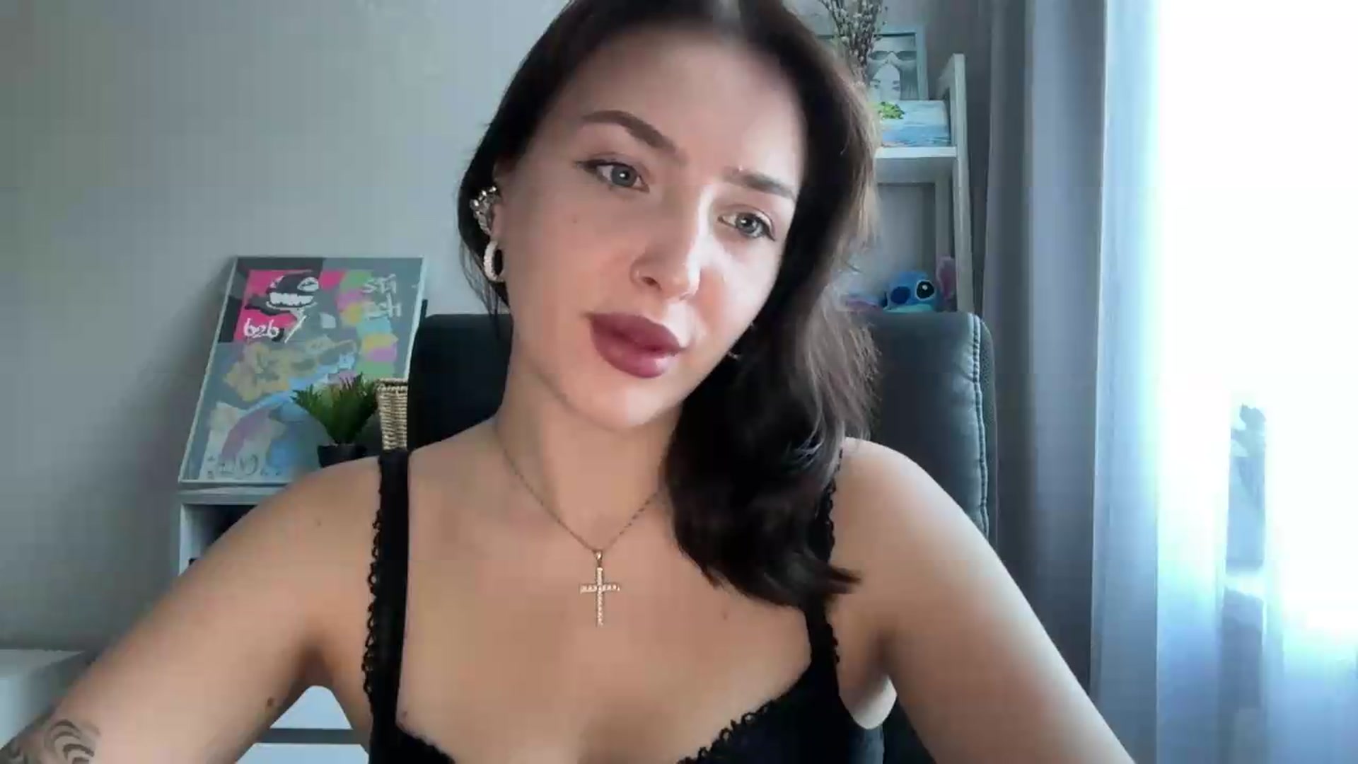 Gallery image thumbnail from Di_Pearl's myfreecams stream on, 09/08/2026, 13:46 image 13 of 20