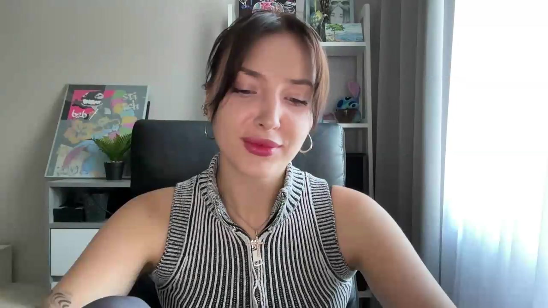 Gallery image thumbnail from Di_Pearl's myfreecams stream on, 09/09/2026, 15:14 image 11 of 20