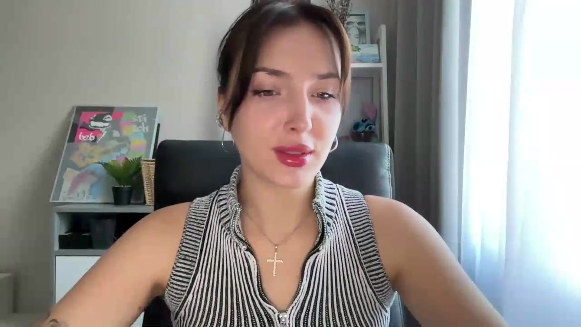 Gallery image thumbnail from Di_Pearl's myfreecams stream on, 09/09/2026, 15:14 image 2 of 20