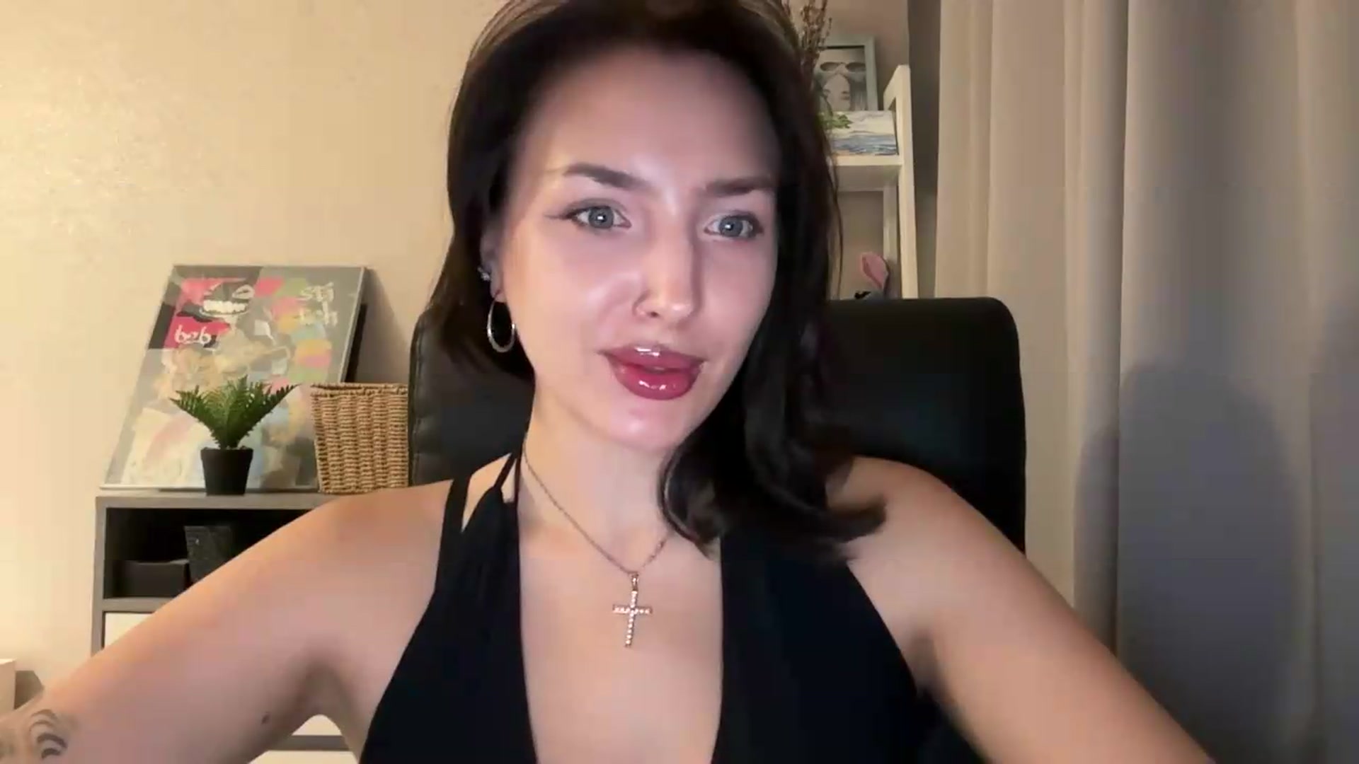 Gallery image thumbnail from Di_Pearl's myfreecams stream on, 09/10/2026, 19:33 image 5 of 20