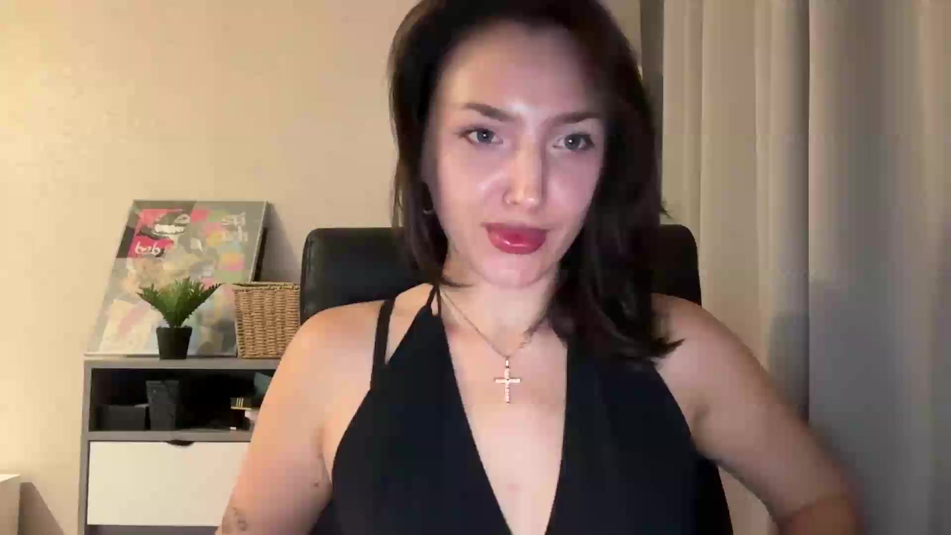 Gallery image thumbnail from Di_Pearl's myfreecams stream on, 09/10/2026, 20:47 image 11 of 20