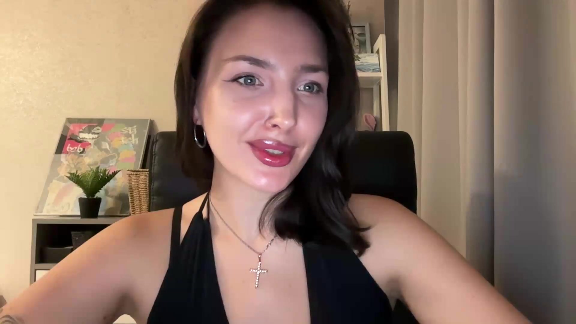 Gallery image thumbnail from Di_Pearl's myfreecams stream on, 09/10/2026, 20:47 image 13 of 20