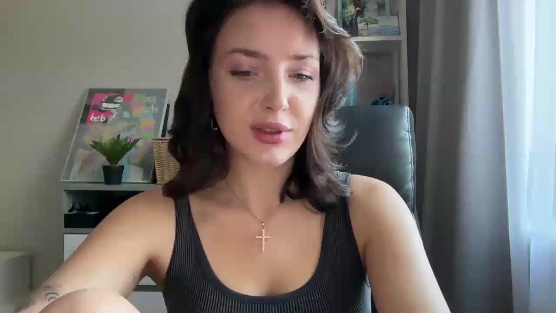 Gallery image thumbnail from Di_Pearl's myfreecams stream on, 09/11/2026, 12:45 image 7 of 20