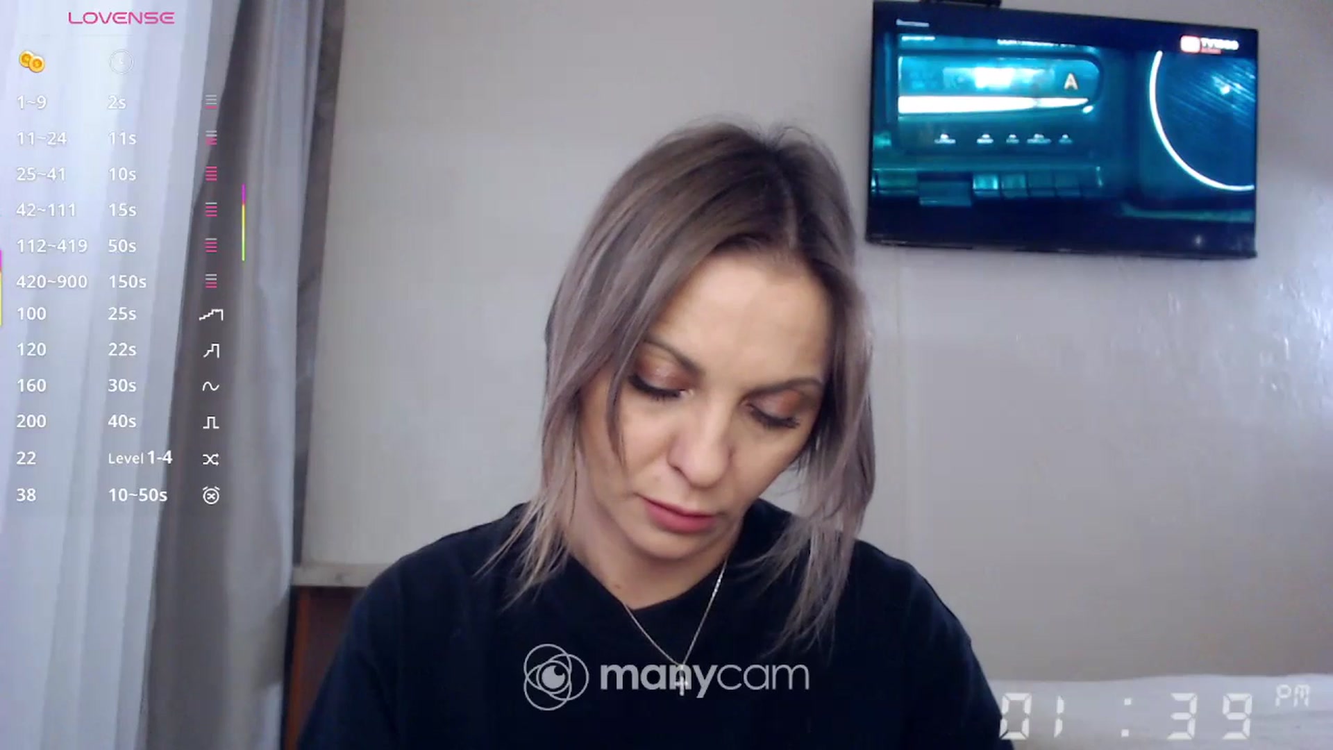 Gallery image thumbnail from Dia__moon's myfreecams stream on, 10/26/2025, 11:46 image 16 of 20