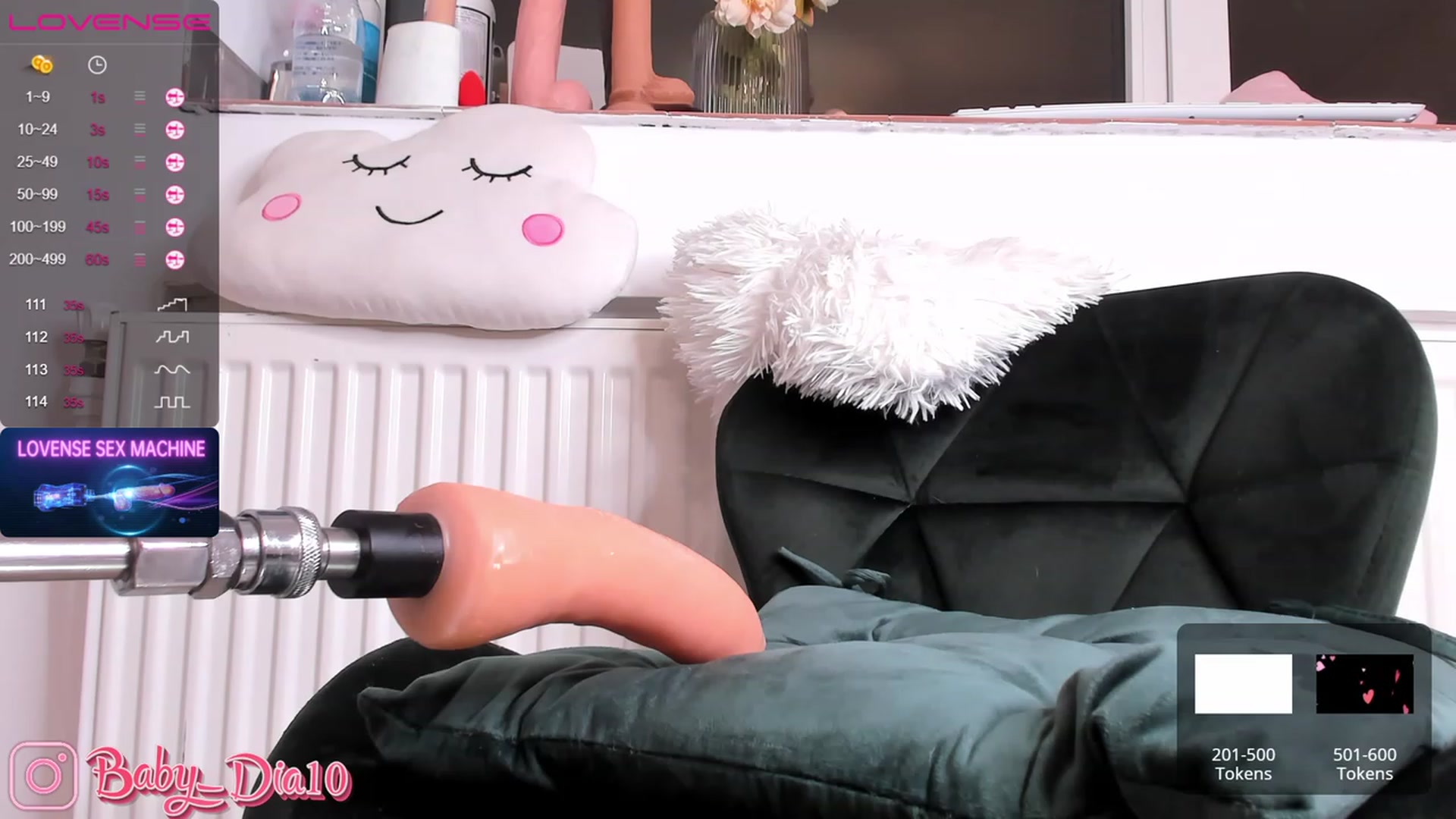 Gallery image thumbnail from Diaaa's myfreecams stream on, 03/14/2023, 21:06 image 18 of 20