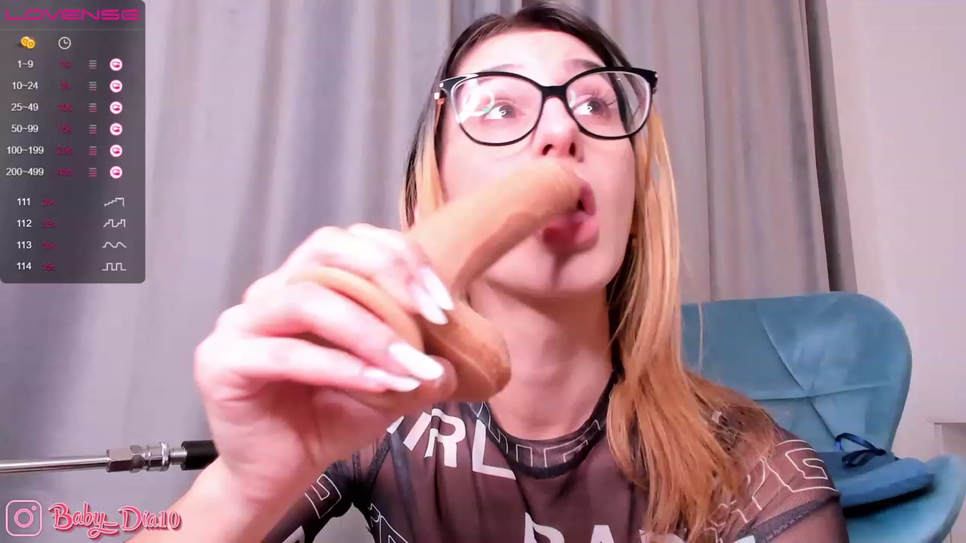 Gallery image thumbnail from Diaaa's myfreecams stream on, 08/11/2023, 19:14 image 4 of 20