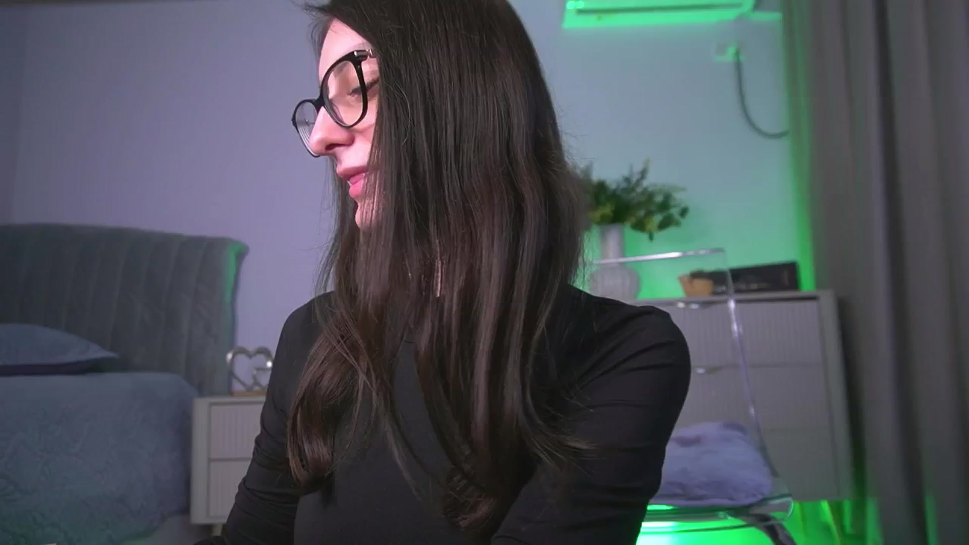 Gallery image thumbnail from Diaaa's myfreecams stream on, 04/01/2026, 12:04 image 19 of 20