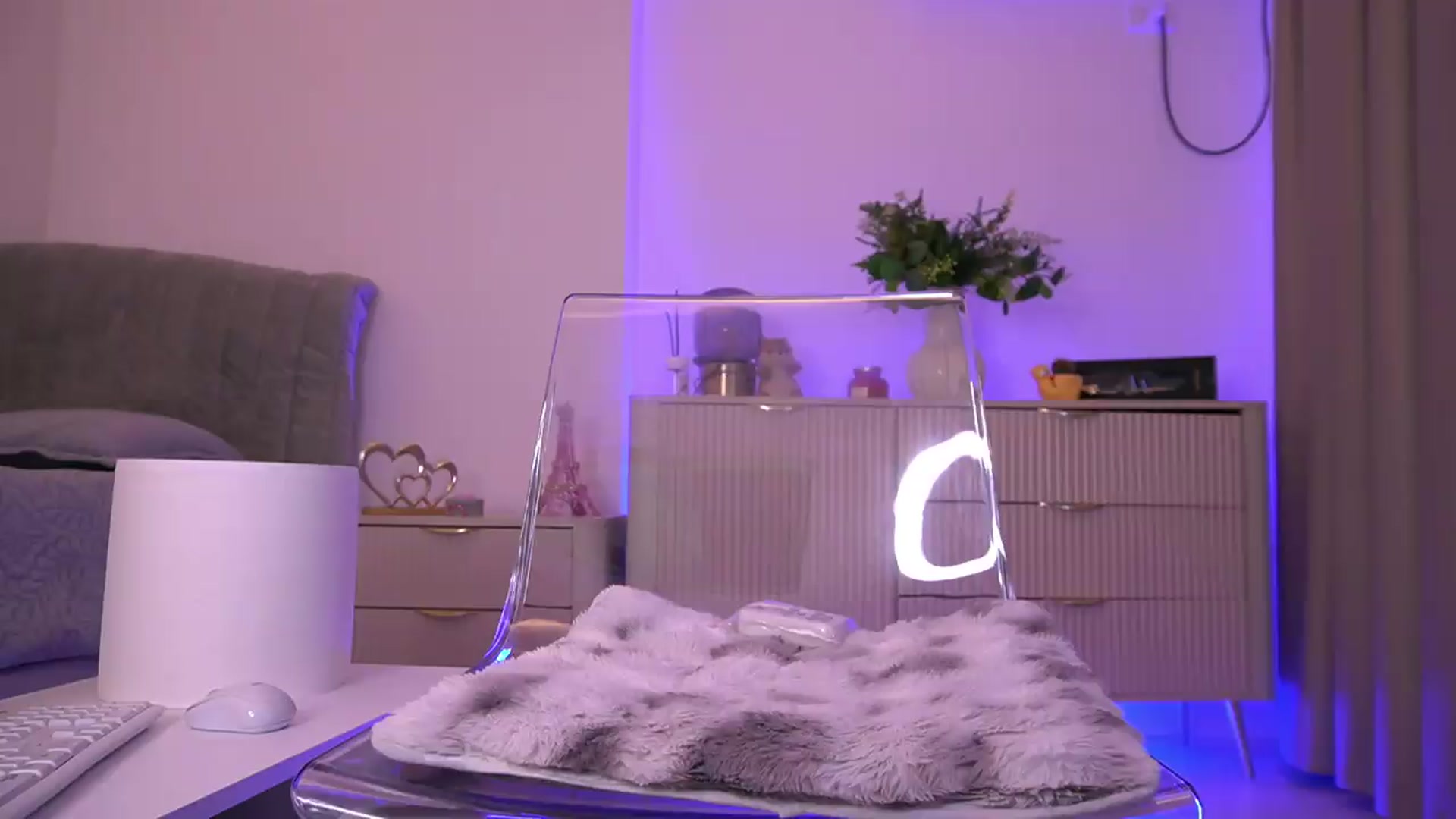 Gallery image thumbnail from Diaaa's myfreecams stream on, 06/14/2026, 20:18 image 20 of 20