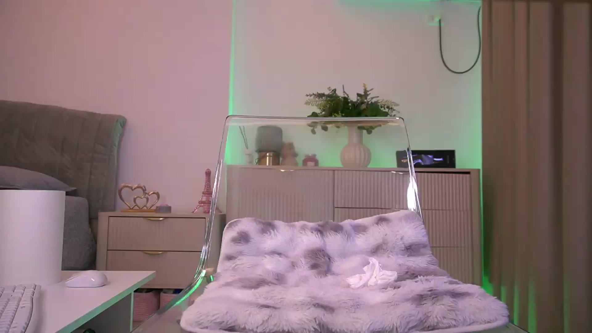 Gallery image thumbnail from Diaaa's myfreecams stream on, 06/29/2026, 20:26 image 16 of 20