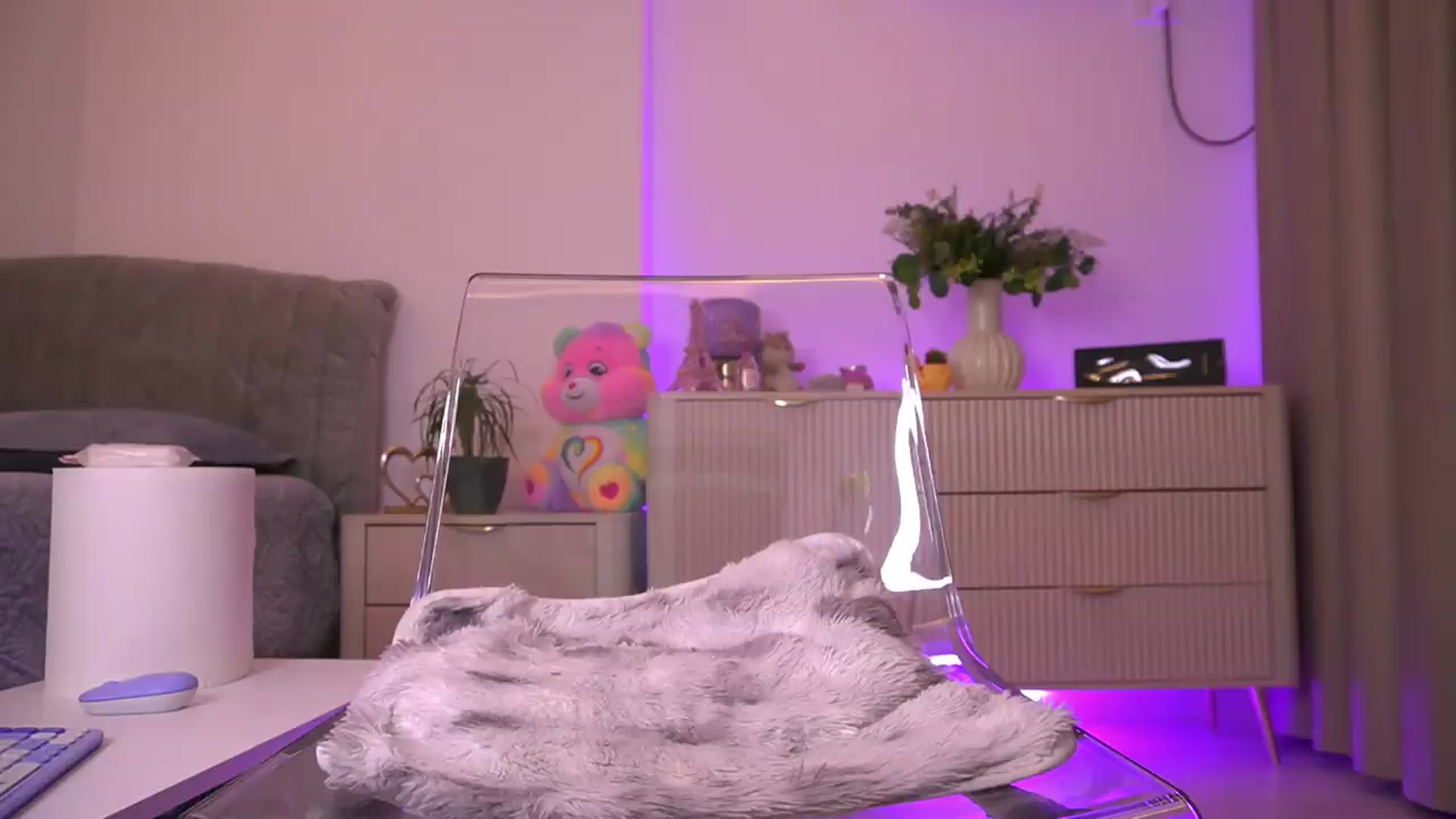 Gallery image thumbnail from Diaaa's myfreecams stream on, 08/27/2026, 20:02 image 2 of 20