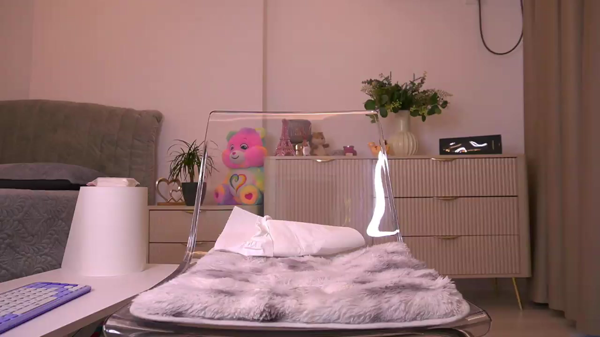 Gallery image thumbnail from Diaaa's myfreecams stream on, 08/29/2026, 10:25 image 15 of 20