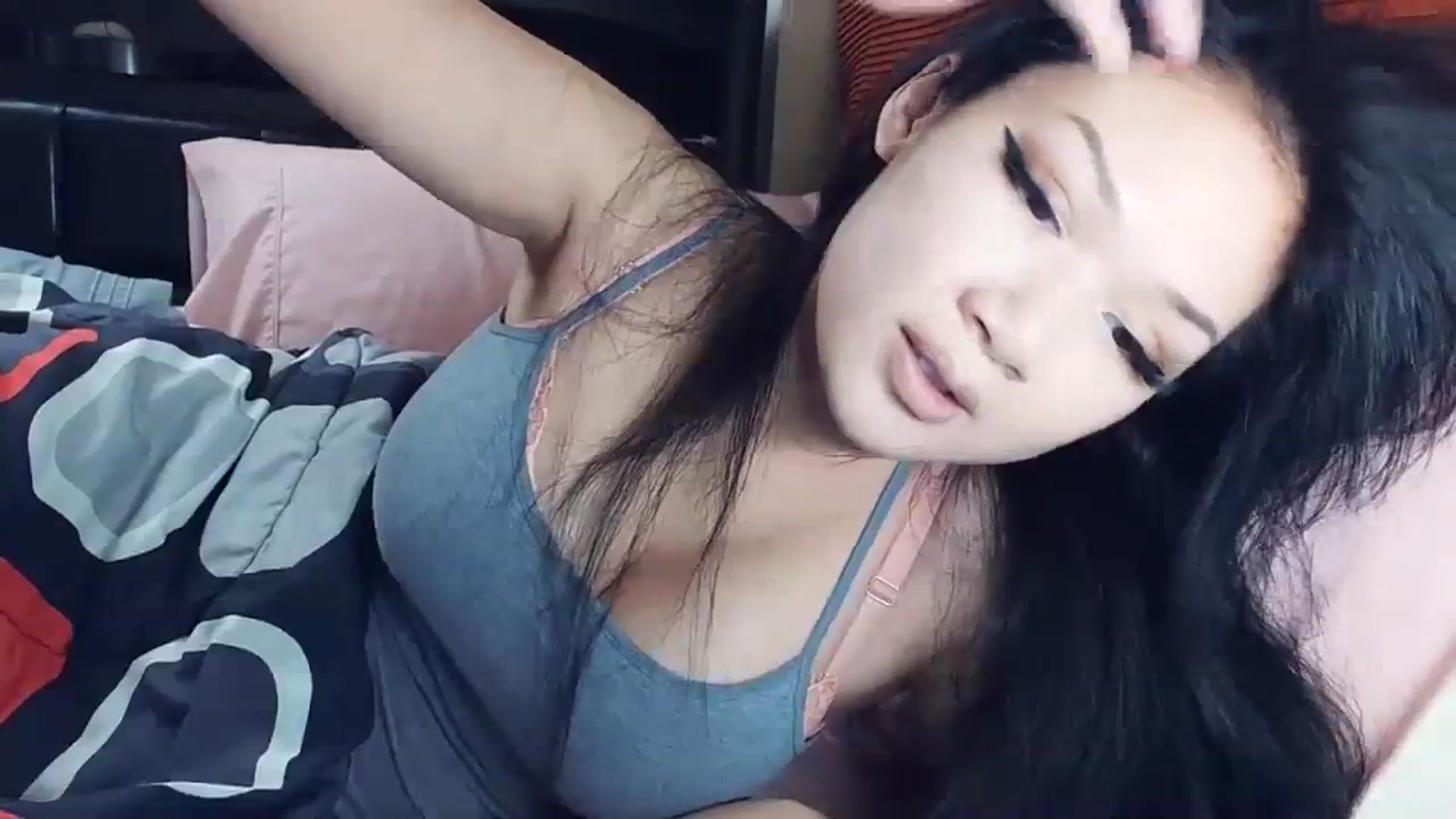 Gallery image thumbnail from Dialin_'s myfreecams stream on, 01/31/2024, 04:58 image 8 of 20