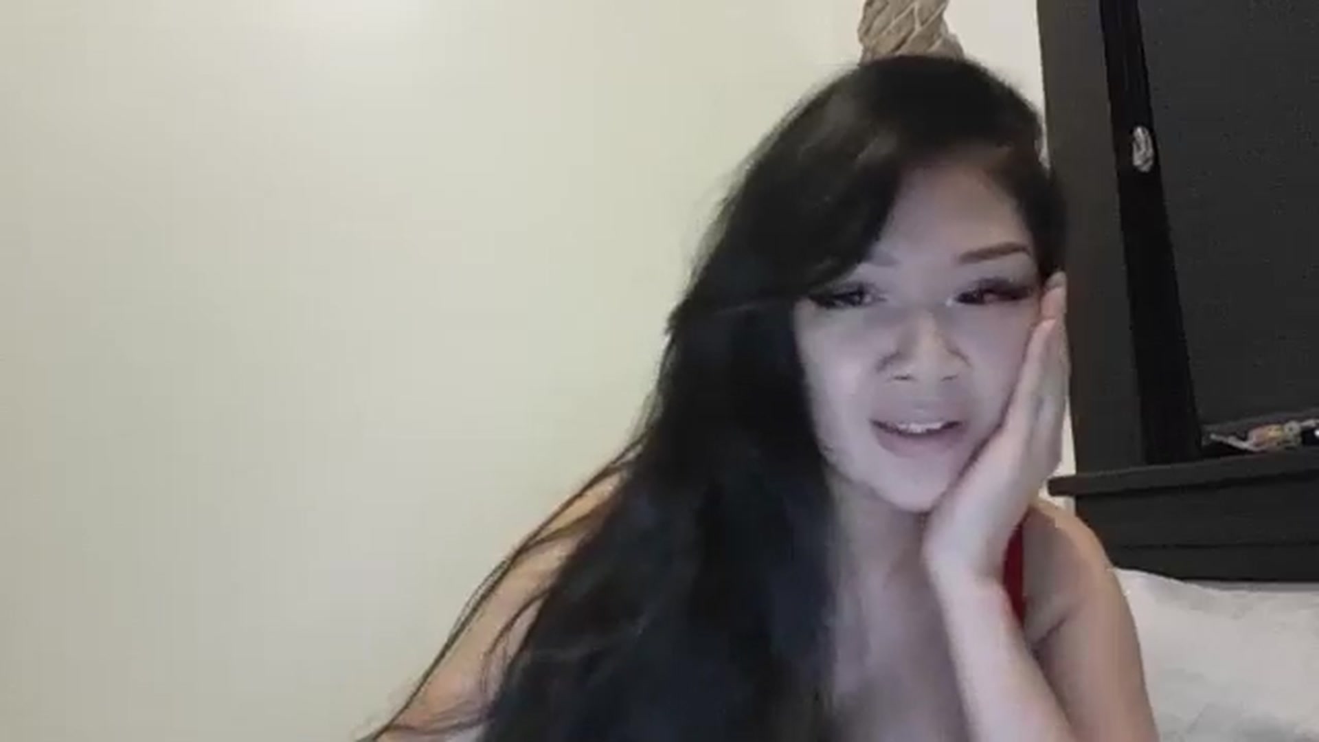Gallery image thumbnail from Dialin_'s myfreecams stream on, 07/08/2024, 03:17 image 8 of 20