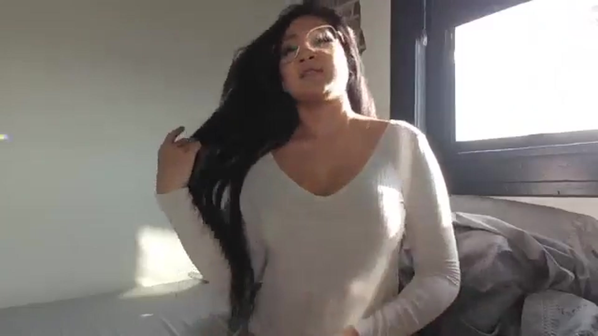 Gallery image thumbnail from Dialin_'s myfreecams stream on, 07/15/2024, 24:18 image 3 of 20