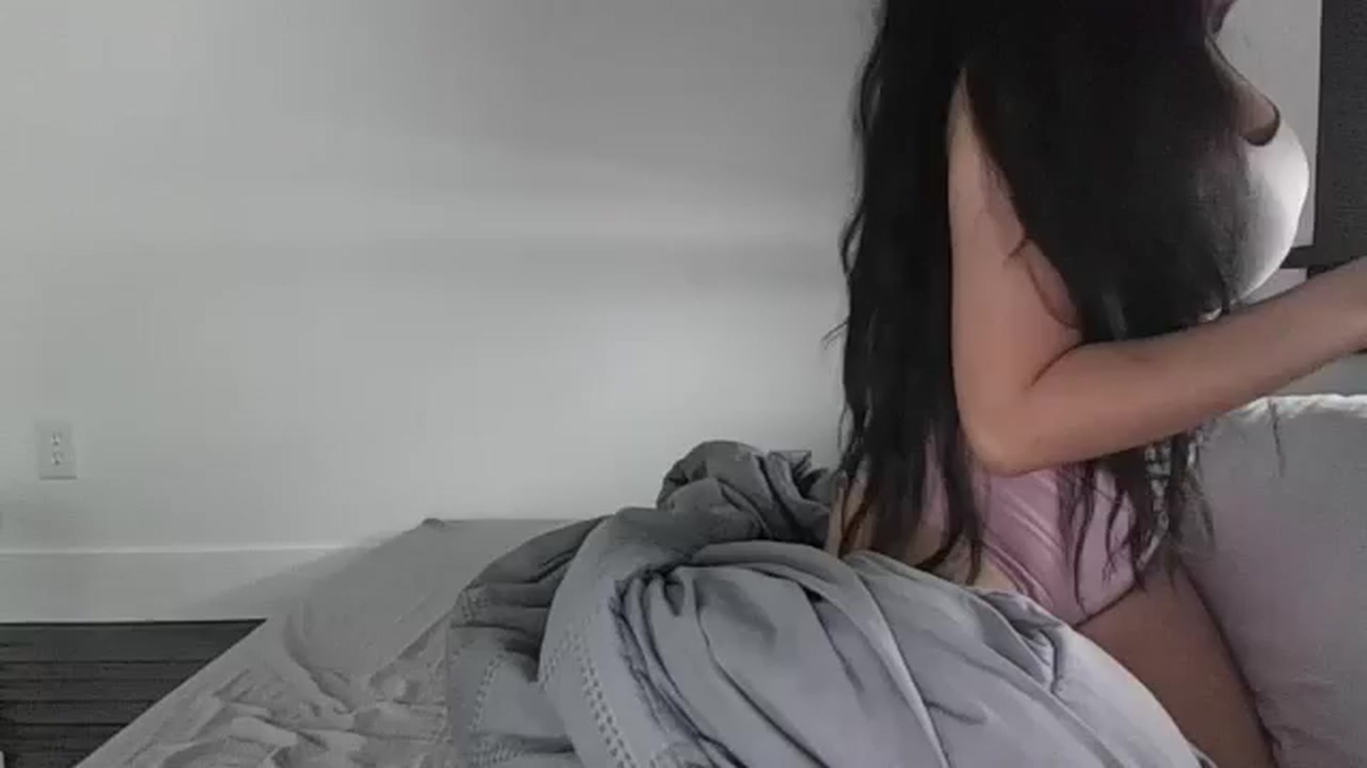 Gallery image thumbnail from Dialin_'s myfreecams stream on, 07/21/2024, 01:00 image 7 of 20