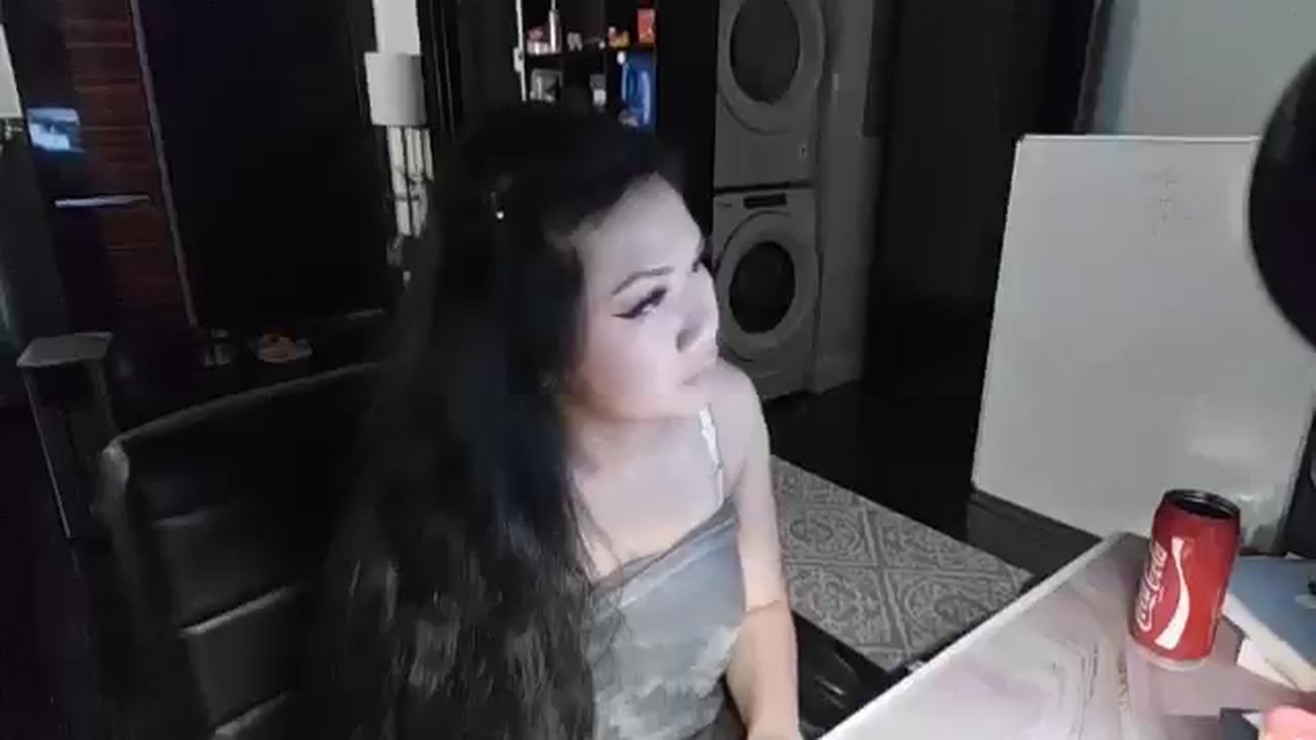 Gallery image thumbnail from Dialin_'s myfreecams stream on, 04/19/2025, 04:28 image 14 of 20