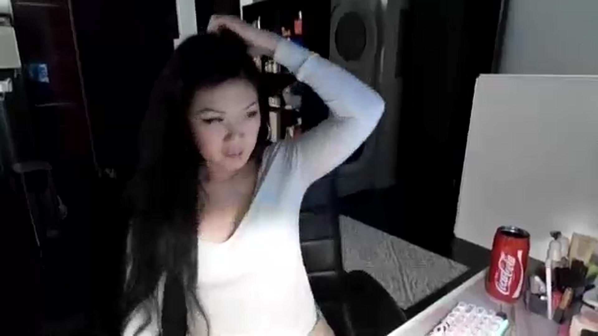 Gallery image thumbnail from Dialin_'s myfreecams stream on, 05/10/2025, 05:21 image 19 of 20