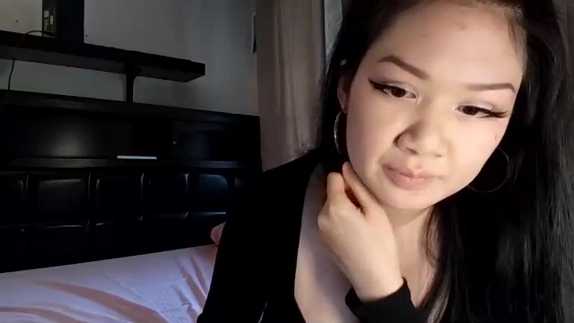 Gallery image thumbnail from Dialin_'s myfreecams stream on, 06/07/2025, 01:50 image 10 of 20
