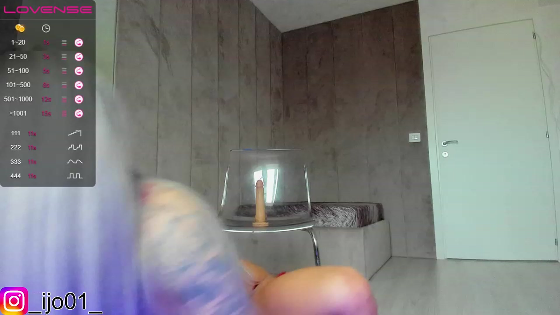 Gallery image thumbnail from DiamondJo_'s myfreecams stream on, 12/24/2022, 14:16 image 6 of 20
