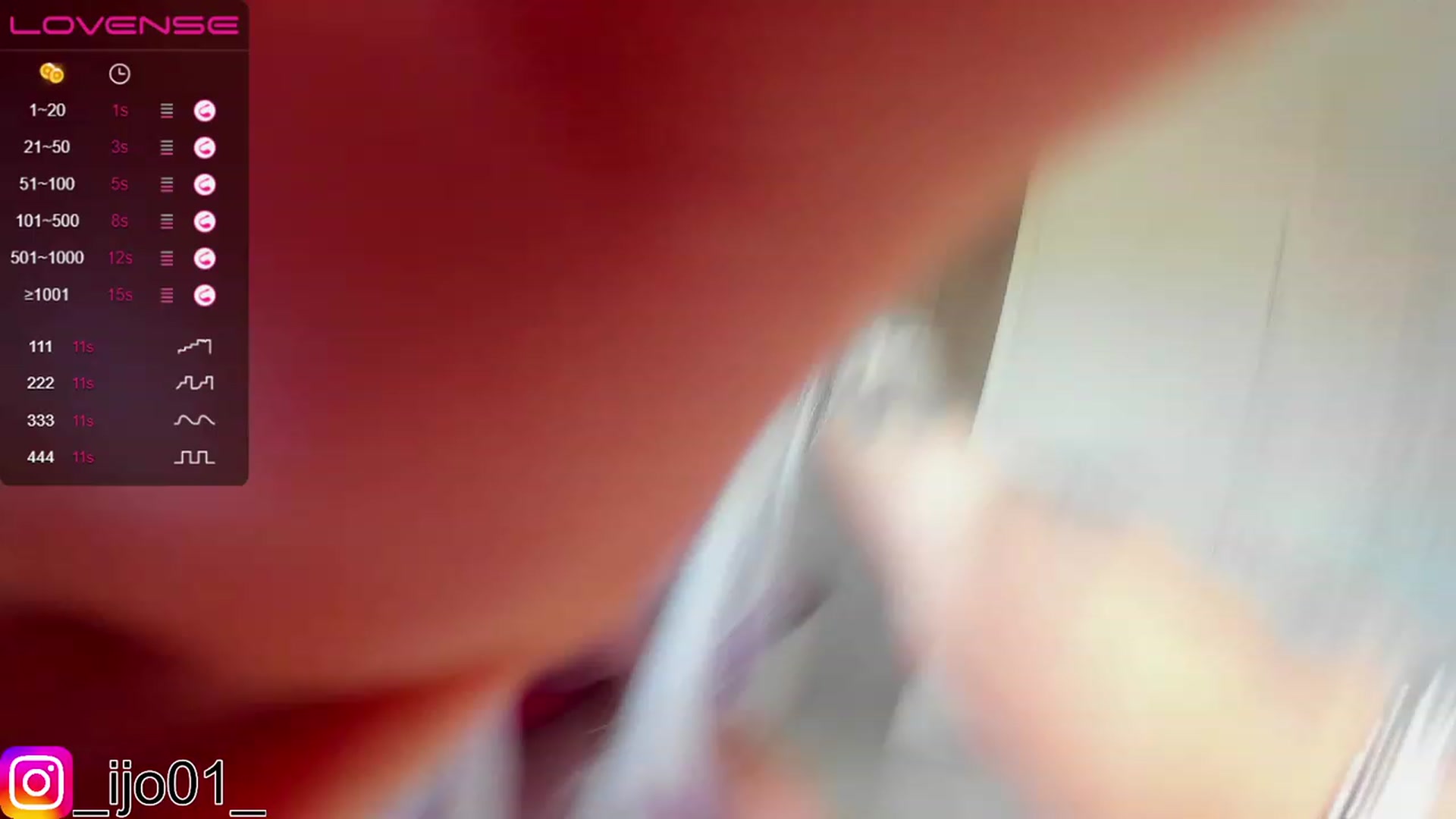 Gallery image thumbnail from DiamondJo_'s myfreecams stream on, 01/01/2023, 10:40 image 14 of 20