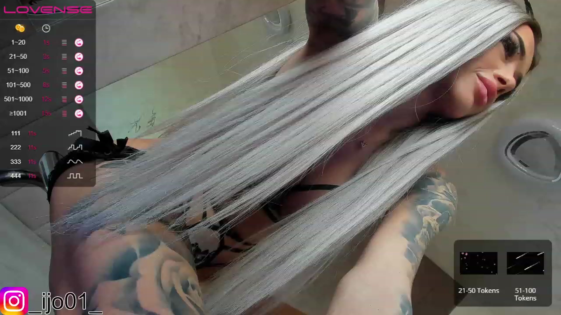 Gallery image thumbnail from DiamondJo_'s myfreecams stream on, 01/05/2023, 13:49 image 1 of 20