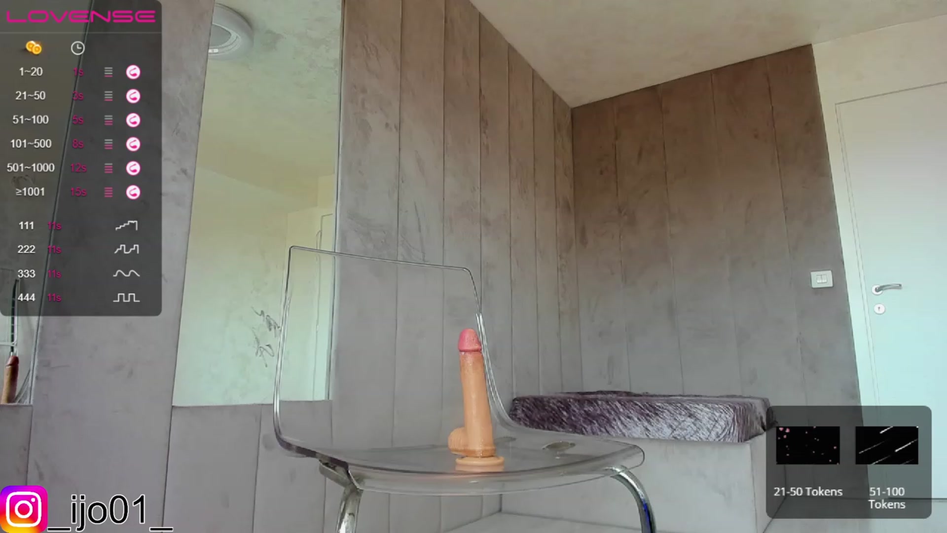 Gallery image thumbnail from DiamondJo_'s myfreecams stream on, 01/07/2023, 11:05 image 2 of 20