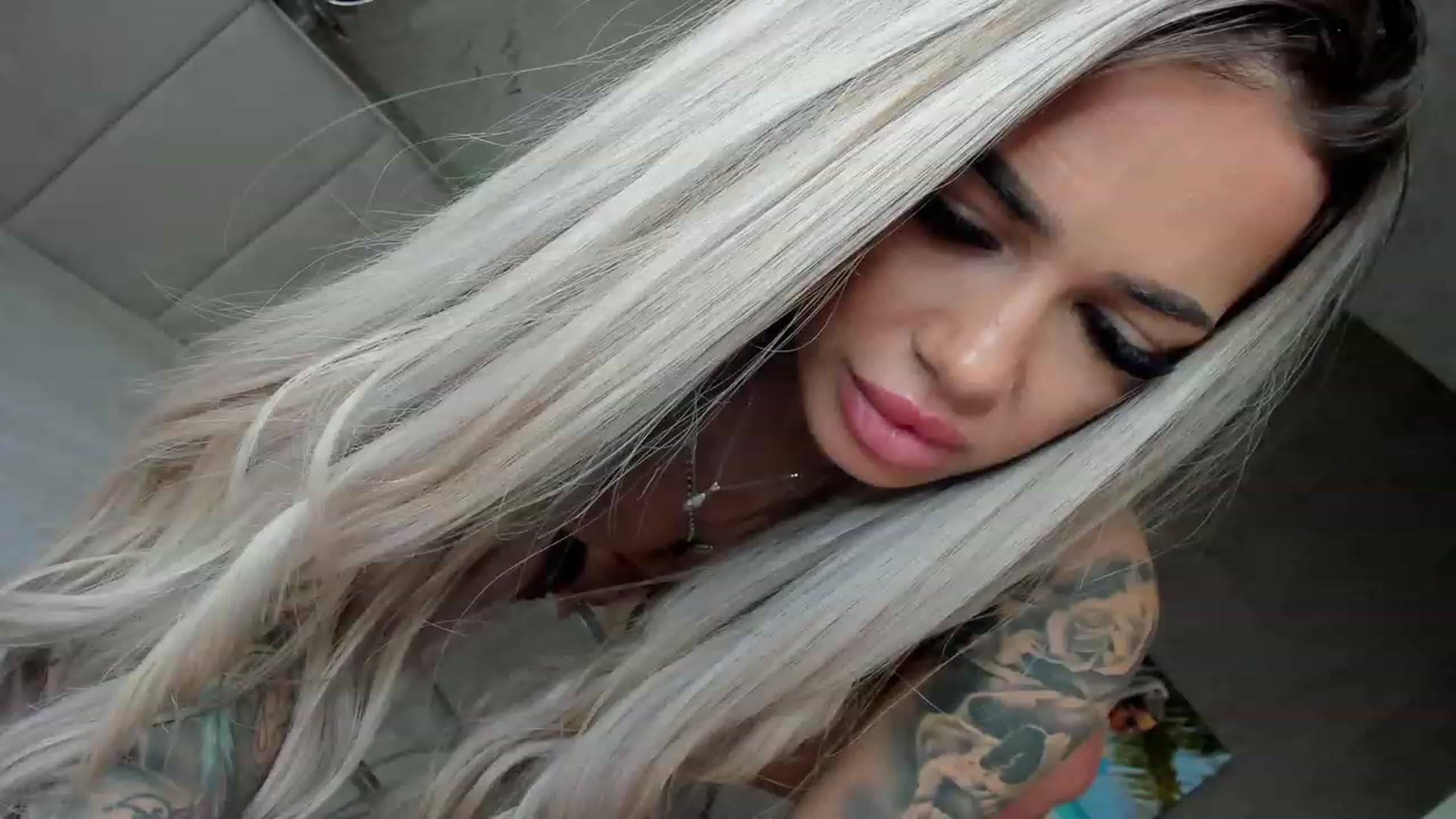 Gallery image thumbnail from DiamondJo_'s myfreecams stream on, 02/06/2023, 14:44 image 9 of 20