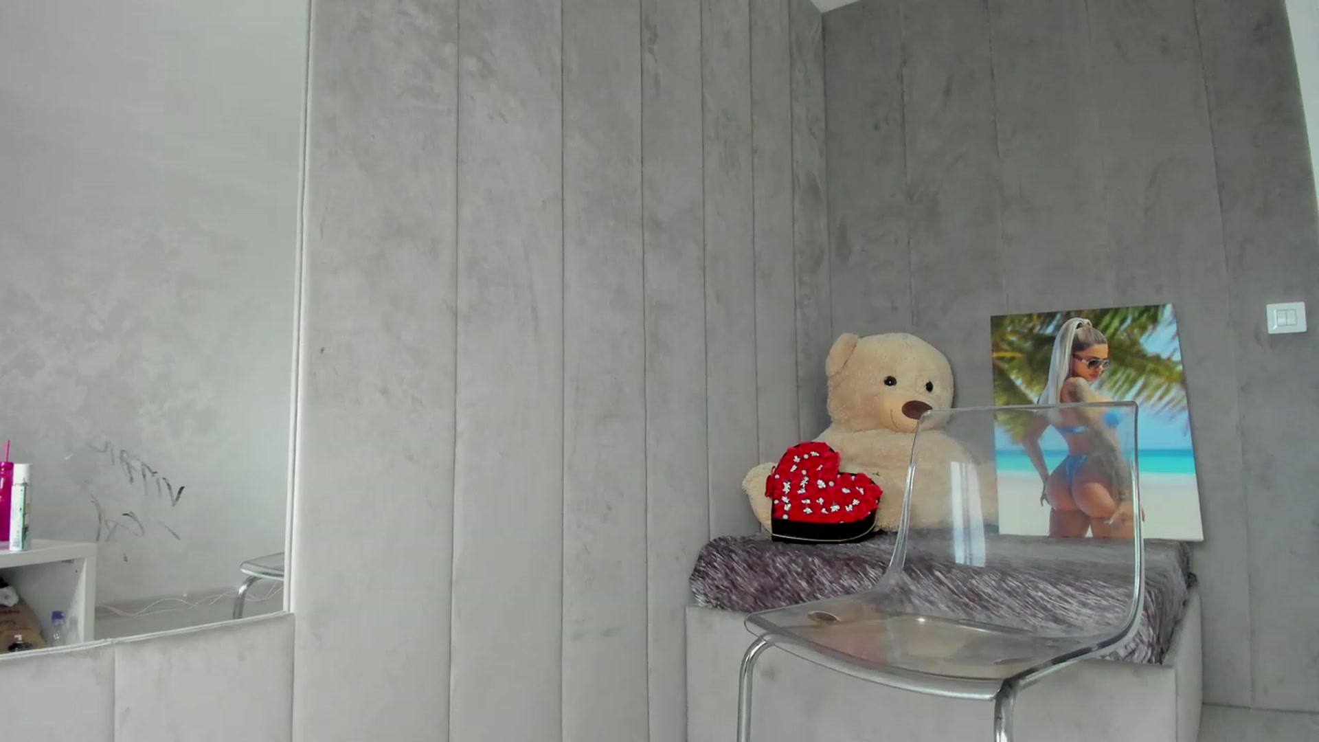 Gallery image thumbnail from DiamondJo_'s myfreecams stream on, 02/06/2023, 16:02 image 2 of 20