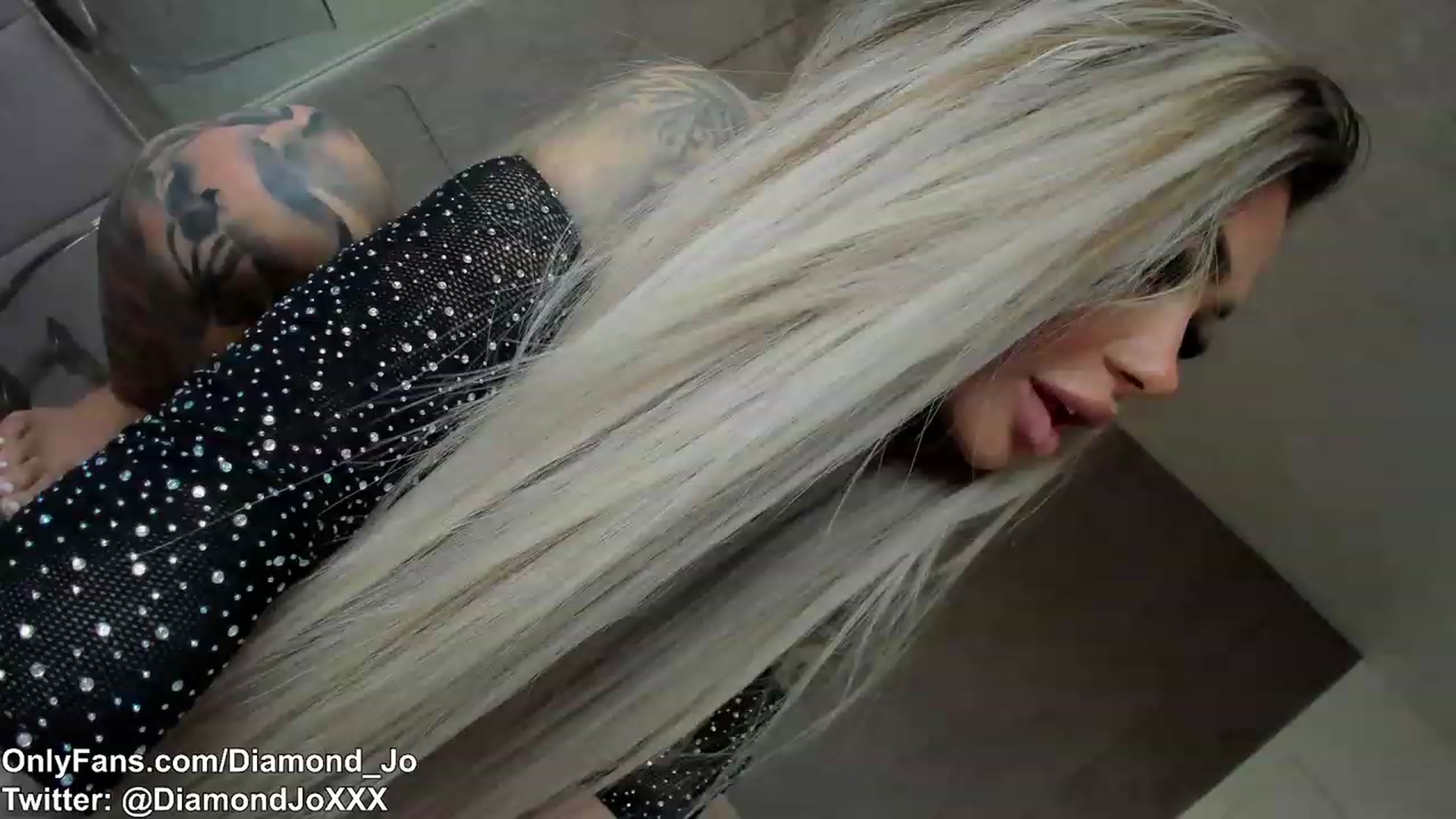 Gallery image thumbnail from DiamondJo_'s myfreecams stream on, 02/13/2023, 15:28 image 6 of 20