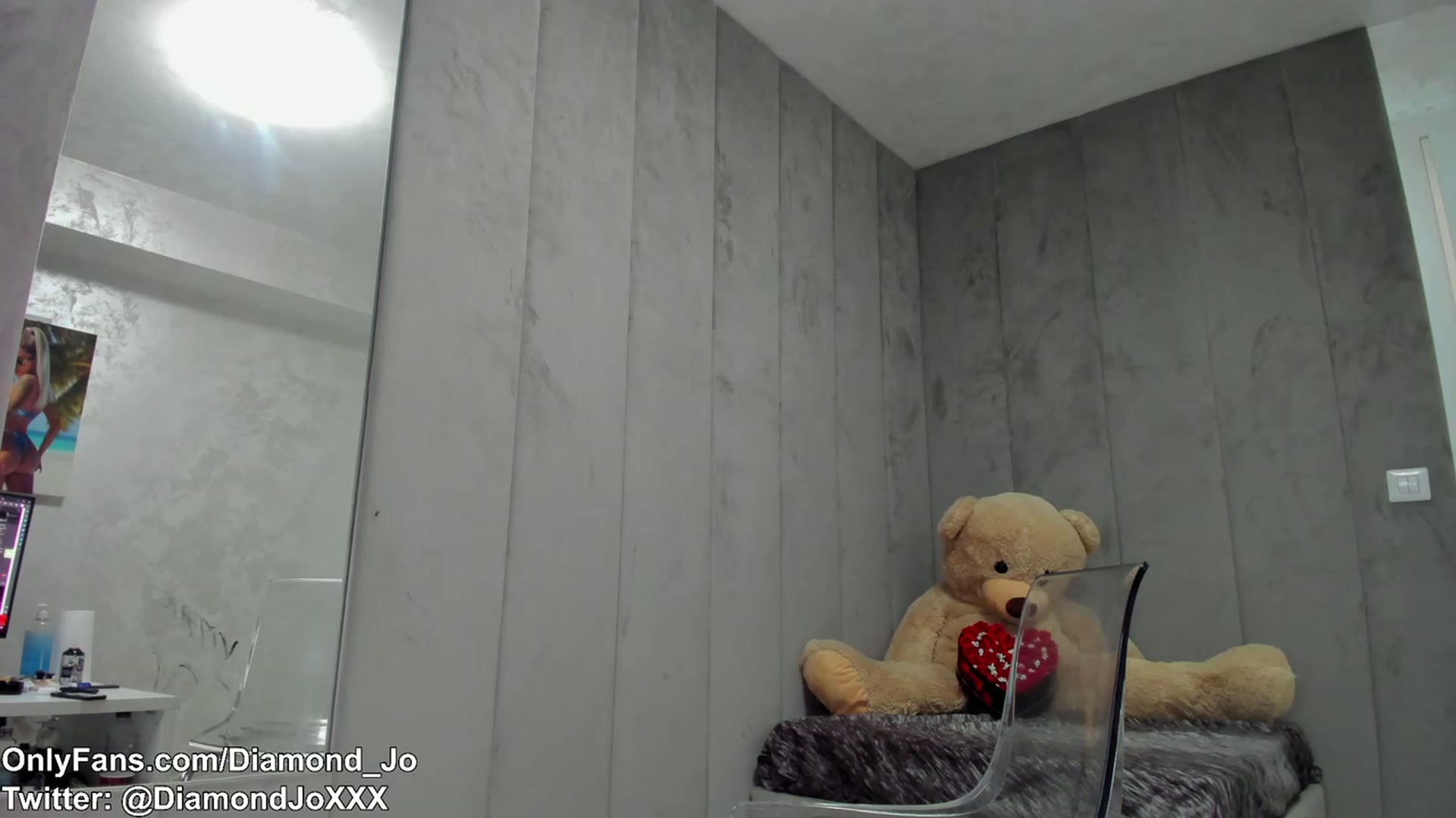 Gallery image thumbnail from DiamondJo_'s myfreecams stream on, 02/15/2023, 18:45 image 11 of 20