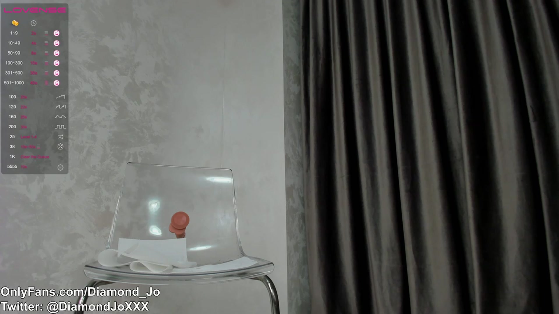 Gallery image thumbnail from DiamondJo_'s myfreecams stream on, 03/30/2023, 03:45 image 16 of 20