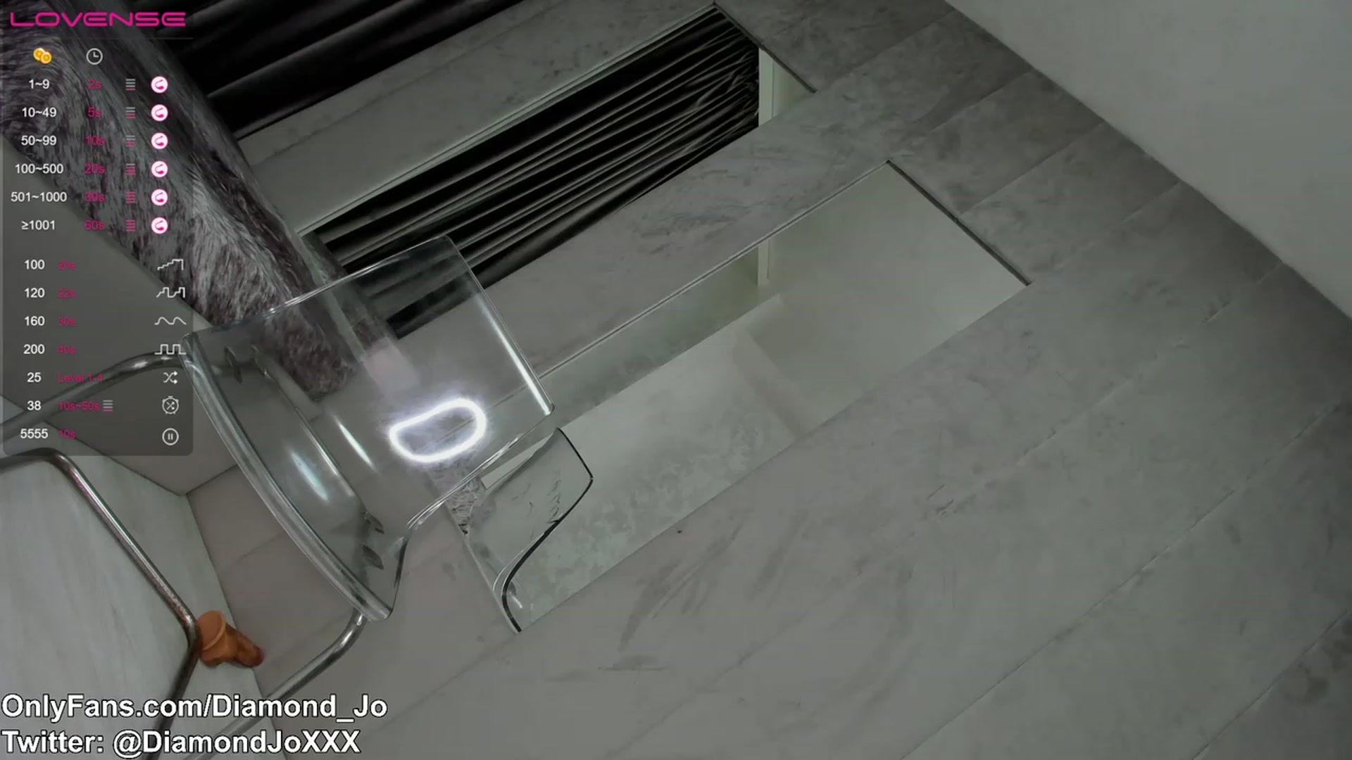 Gallery image thumbnail from DiamondJo_'s myfreecams stream on, 05/29/2023, 03:01 image 15 of 20