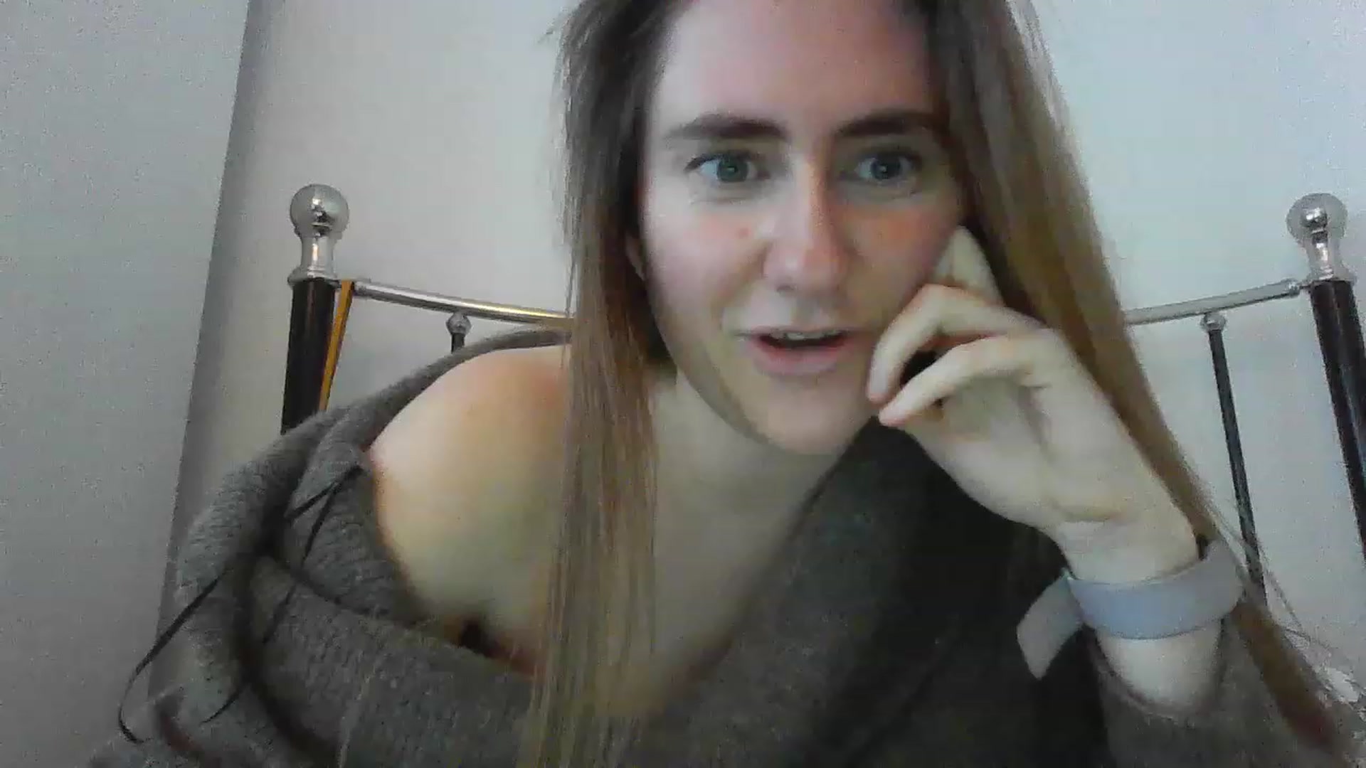 Gallery image thumbnail from DiamondLouise's myfreecams stream on, 01/02/2023, 16:54 image 1 of 20
