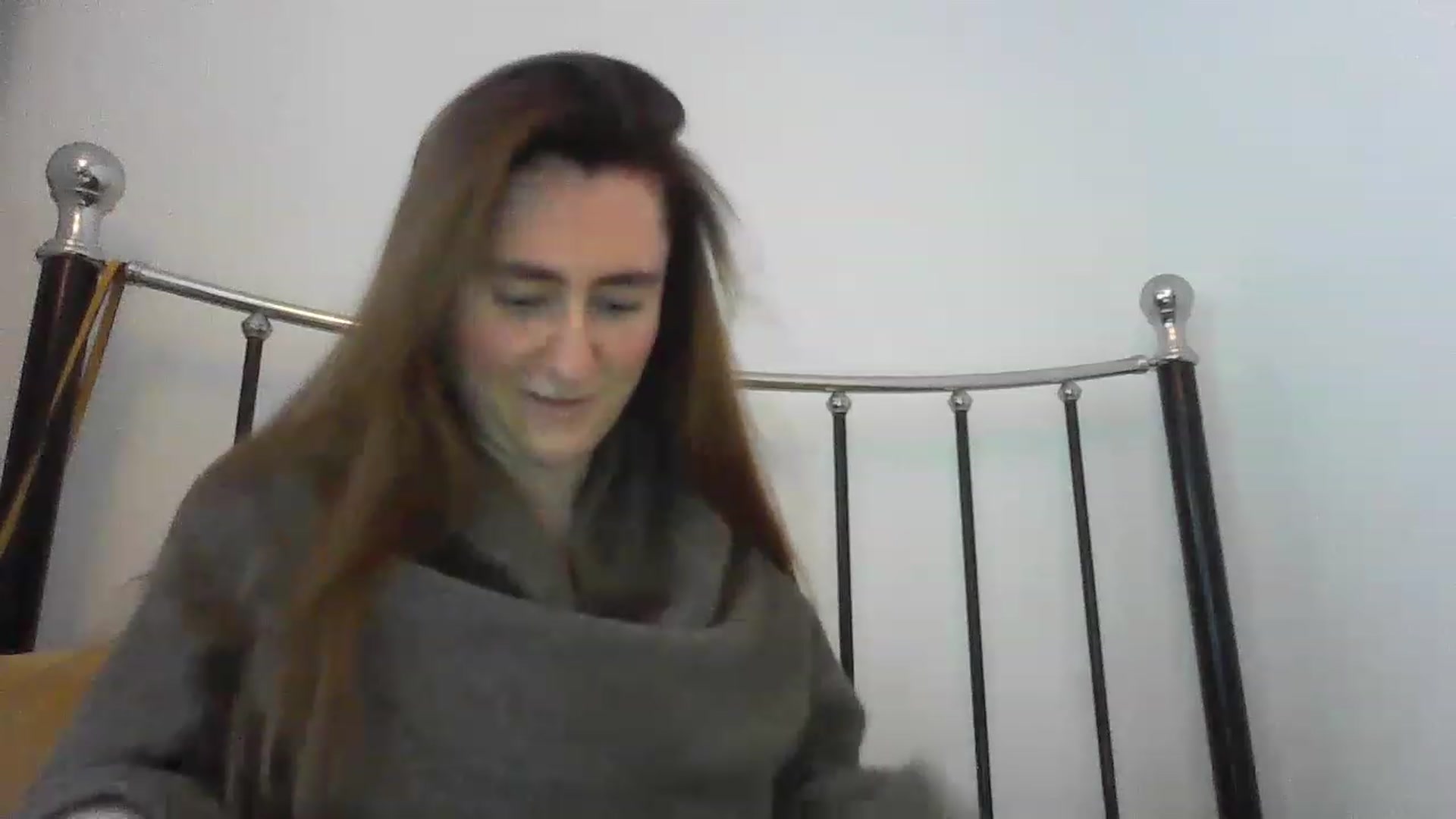 Gallery image thumbnail from DiamondLouise's myfreecams stream on, 01/02/2023, 16:54 image 6 of 20