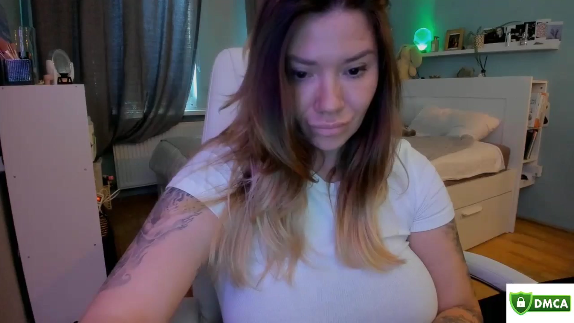 Gallery image thumbnail from DiamondNicky's myfreecams stream on, 06/11/2024, 12:17 image 14 of 20