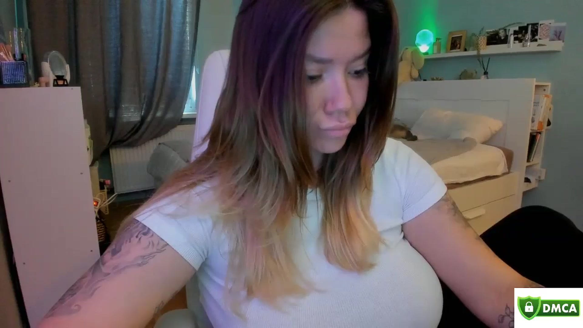 Gallery image thumbnail from DiamondNicky's myfreecams stream on, 06/11/2024, 12:17 image 5 of 20