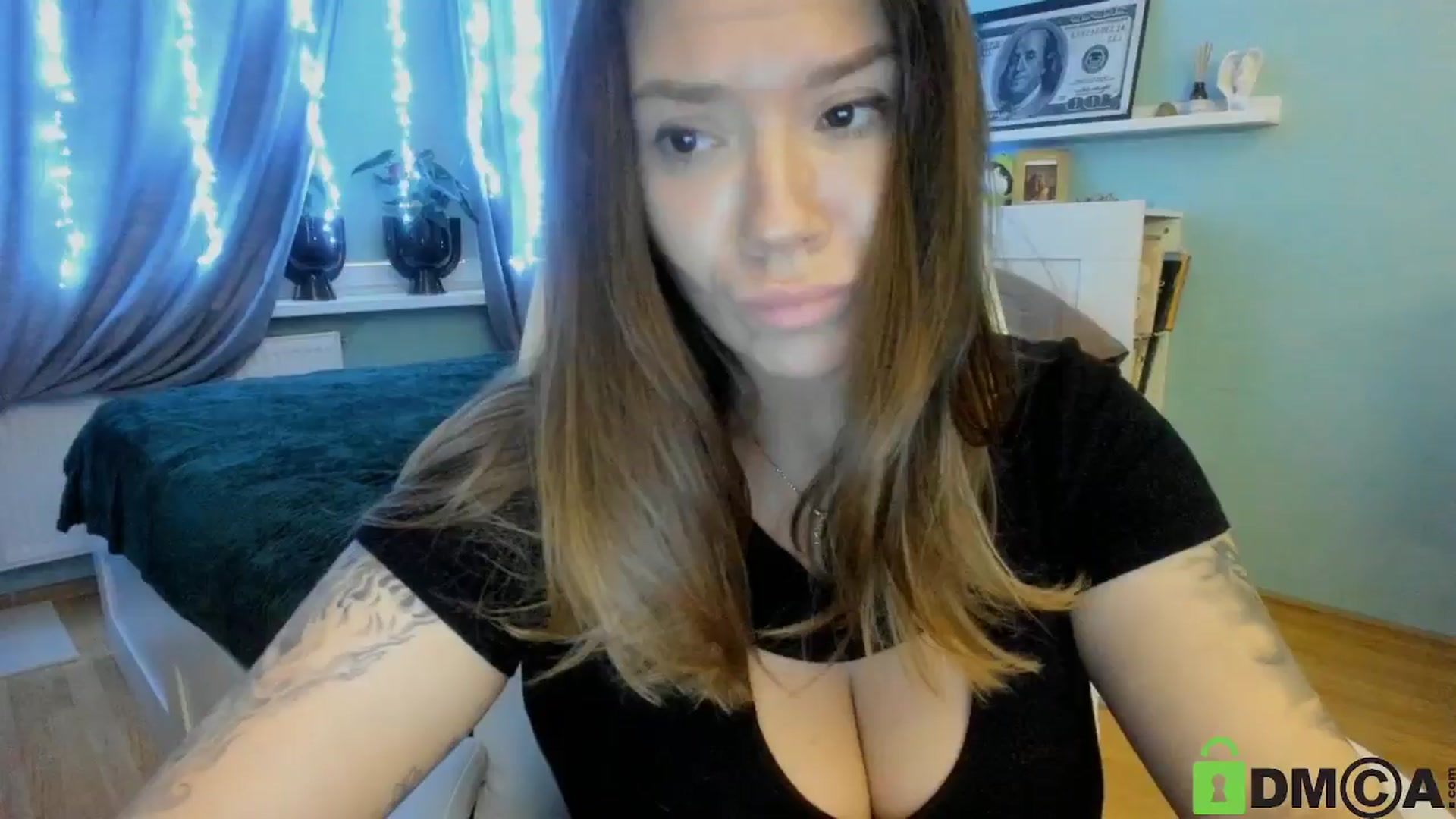 Gallery image thumbnail from DiamondNicky's myfreecams stream on, 12/25/2024, 12:53 image 6 of 20
