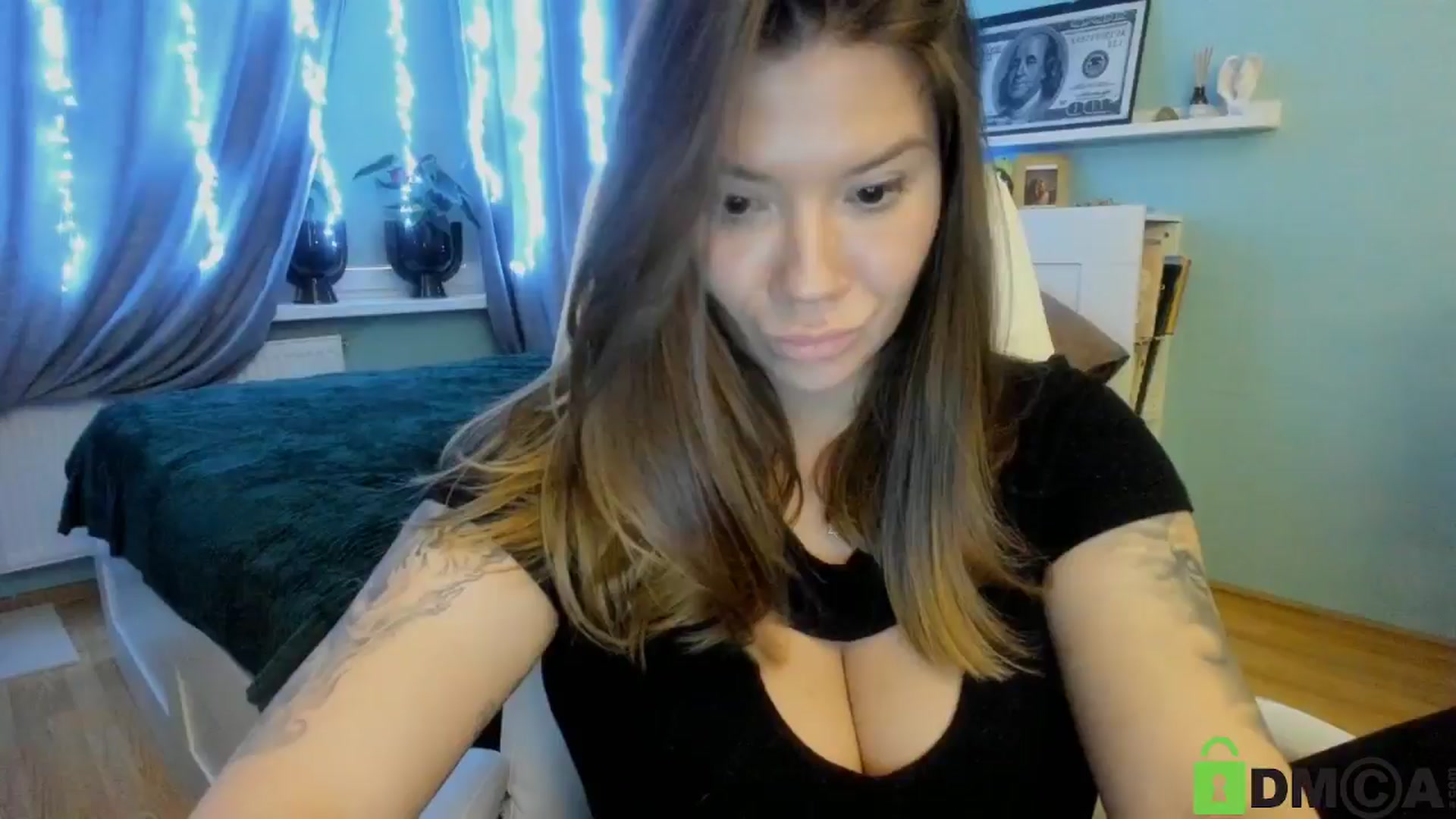 Gallery image thumbnail from DiamondNicky's myfreecams stream on, 12/25/2024, 12:53 image 15 of 20