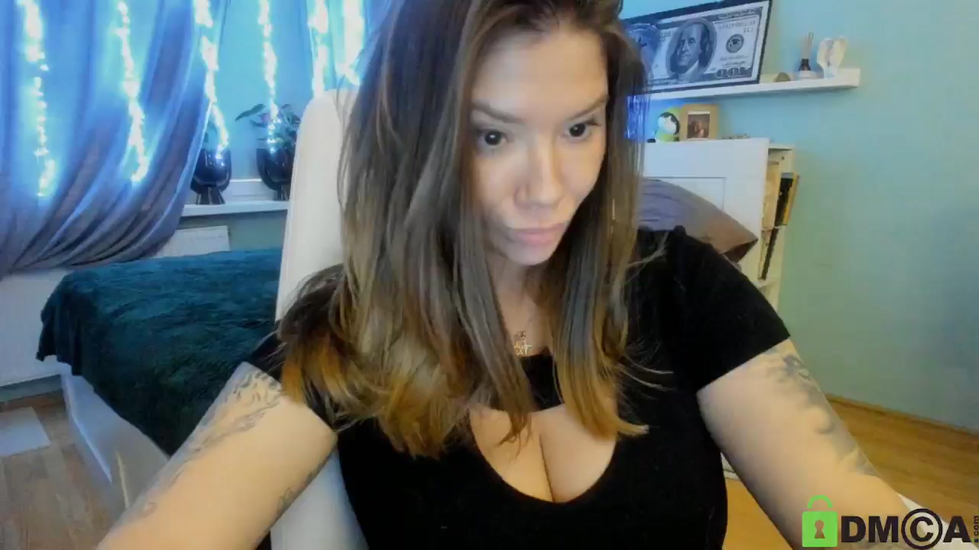Gallery image thumbnail from DiamondNicky's myfreecams stream on, 12/25/2024, 12:53 image 1 of 20