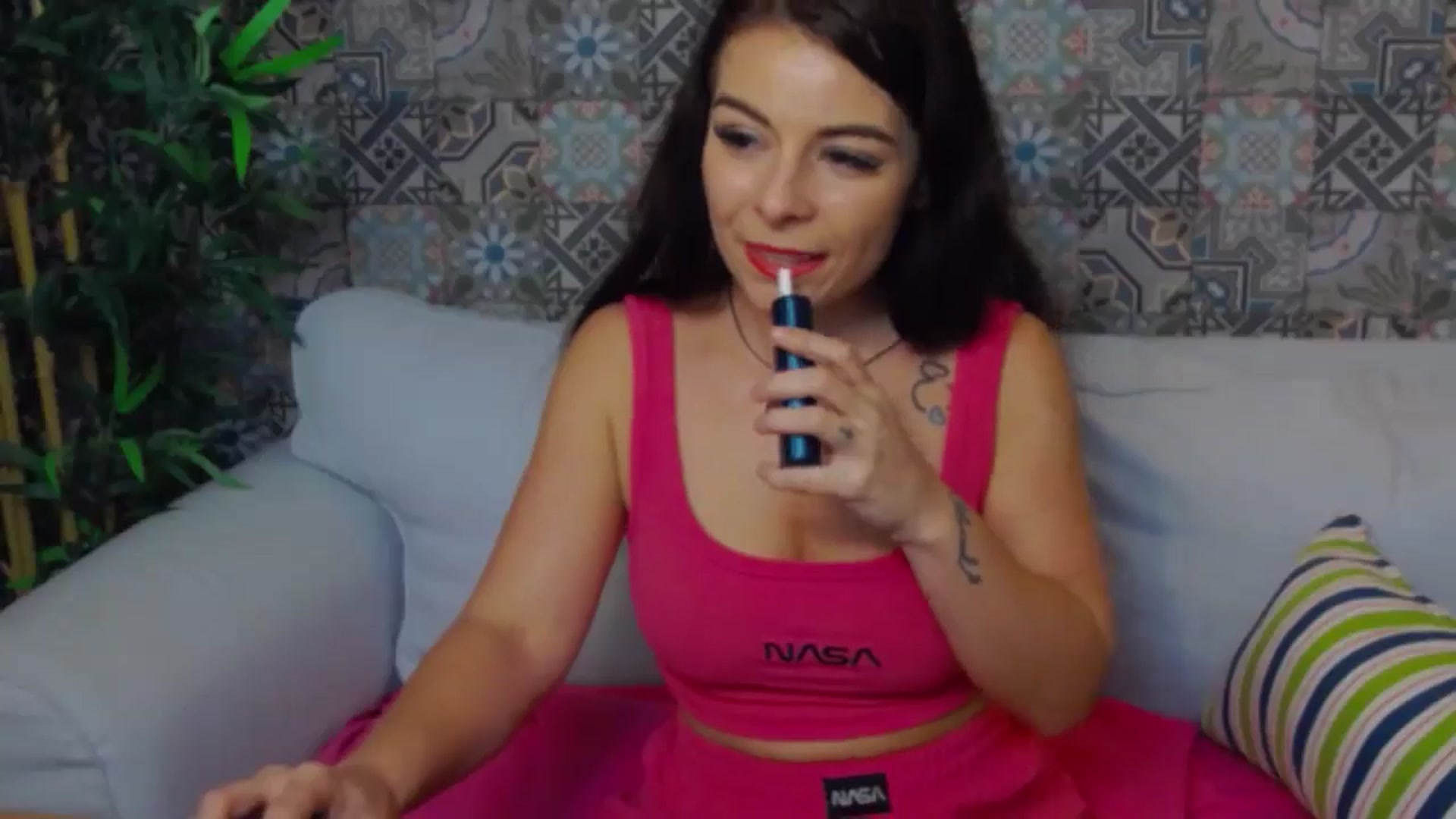 Gallery image thumbnail from DiamondStar_'s myfreecams stream on, 10/24/2024, 20:56 image 13 of 20